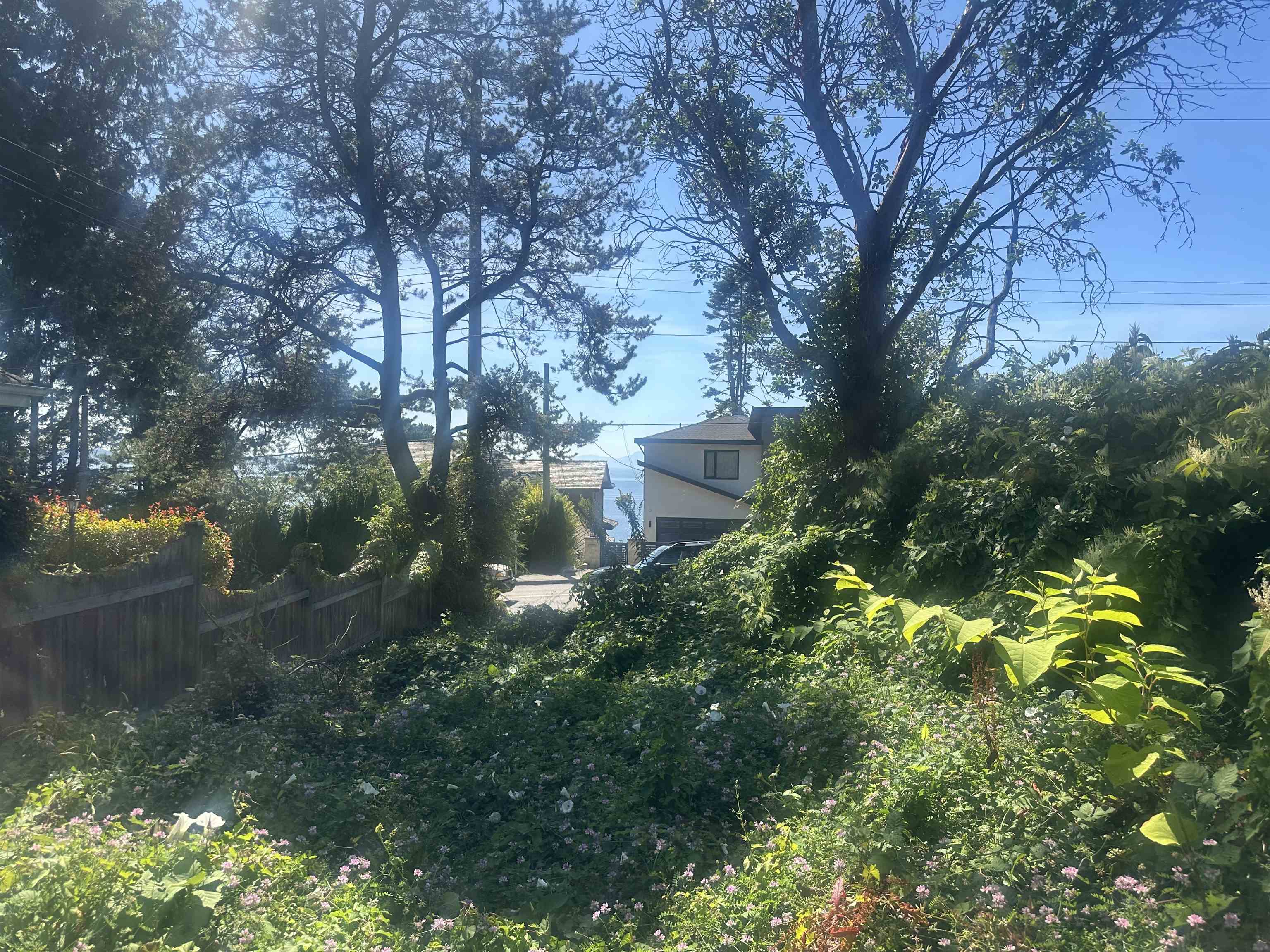 13123 Marine Drive, Surrey, BC V4A 1E6