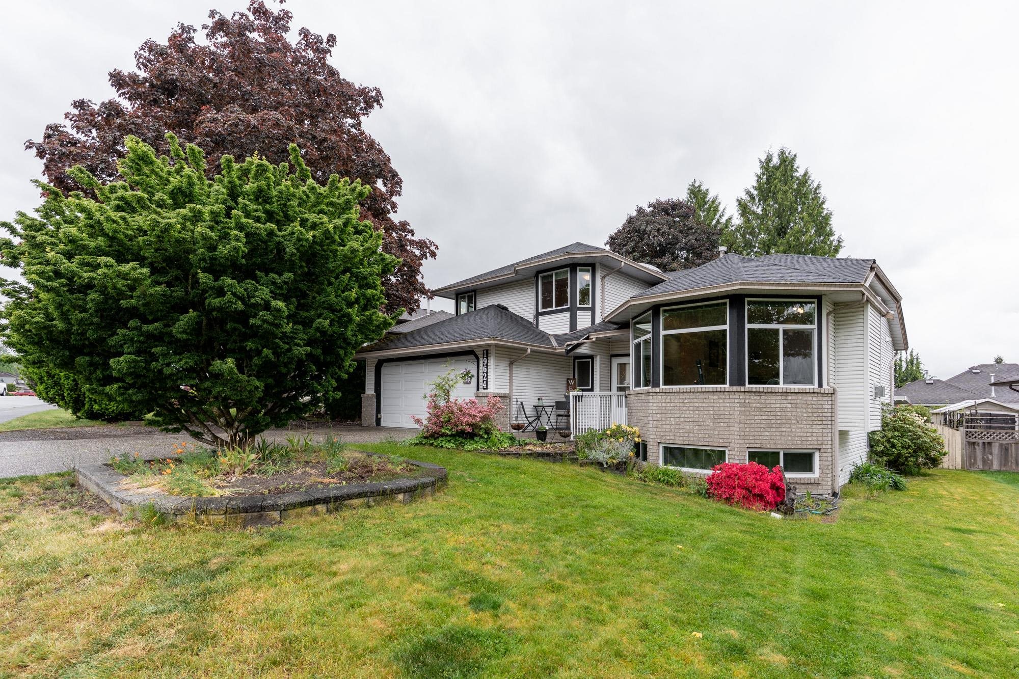 19624 Somerset Drive, Pitt Meadows, BC V3Y 2L4