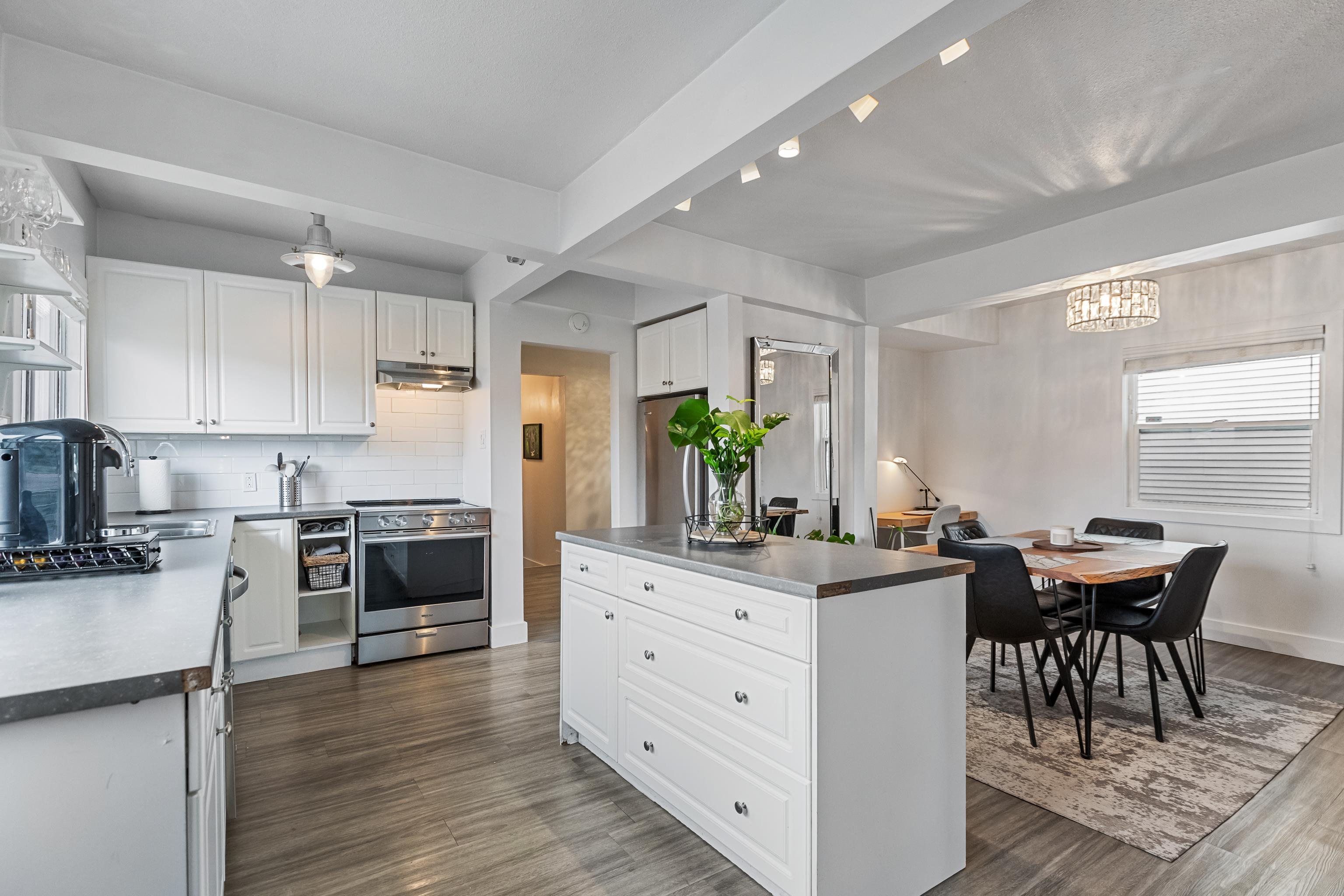 4 Avenue, Abbotsford, BC V2S 8B8