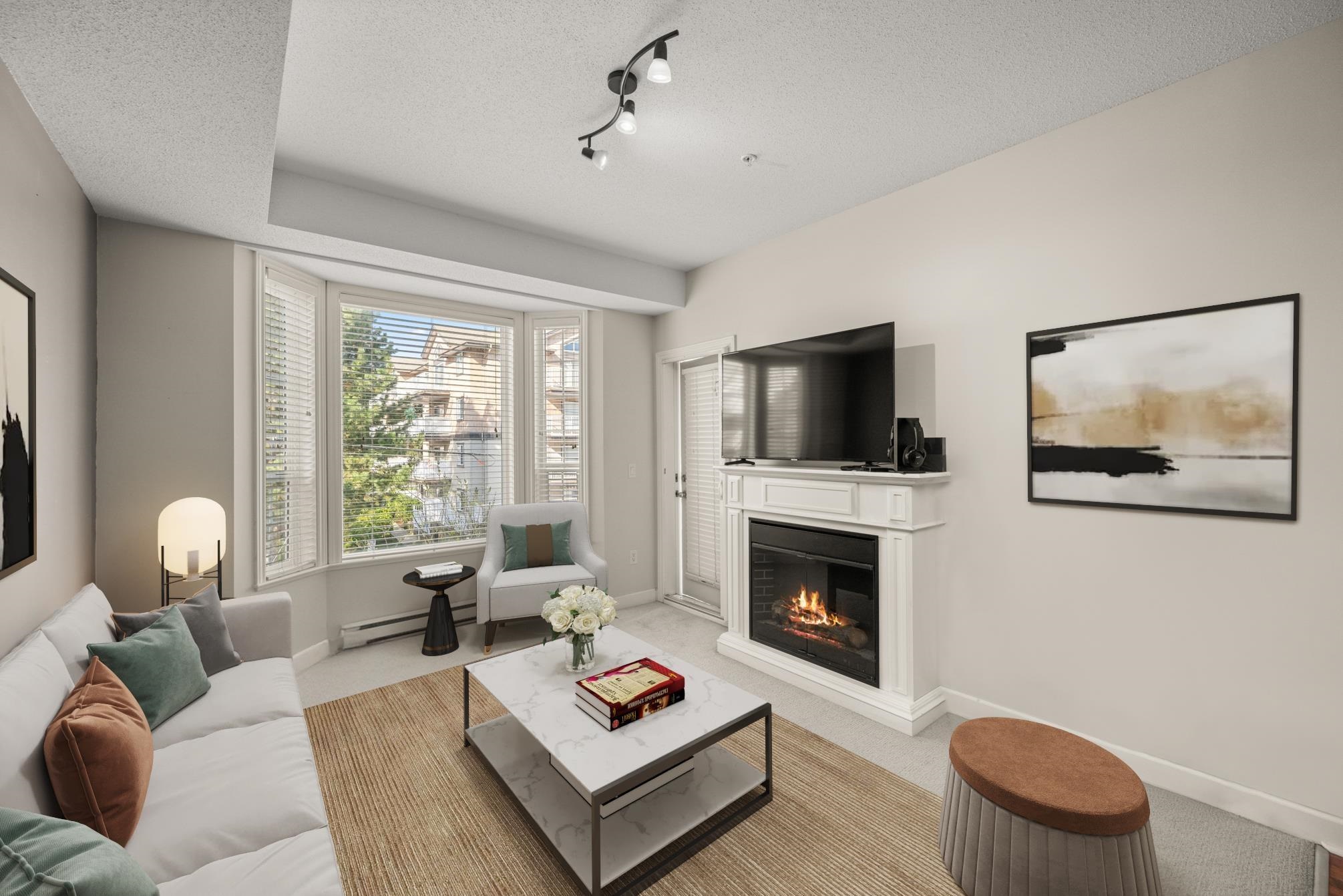 20281 53a Avenue #203, Langley, BC V3A 3V6