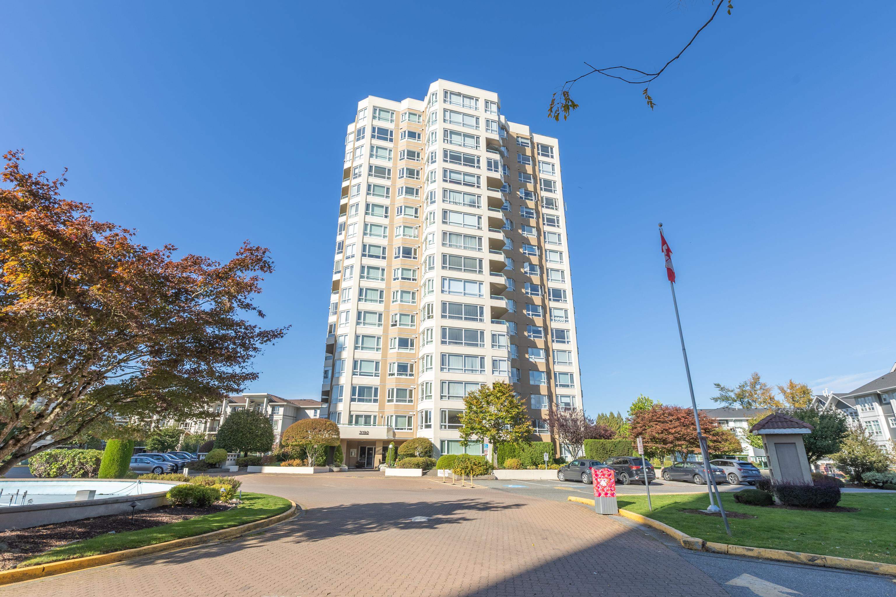 3190 Gladwin Road #801, Abbotsford, BC V2T 5T2