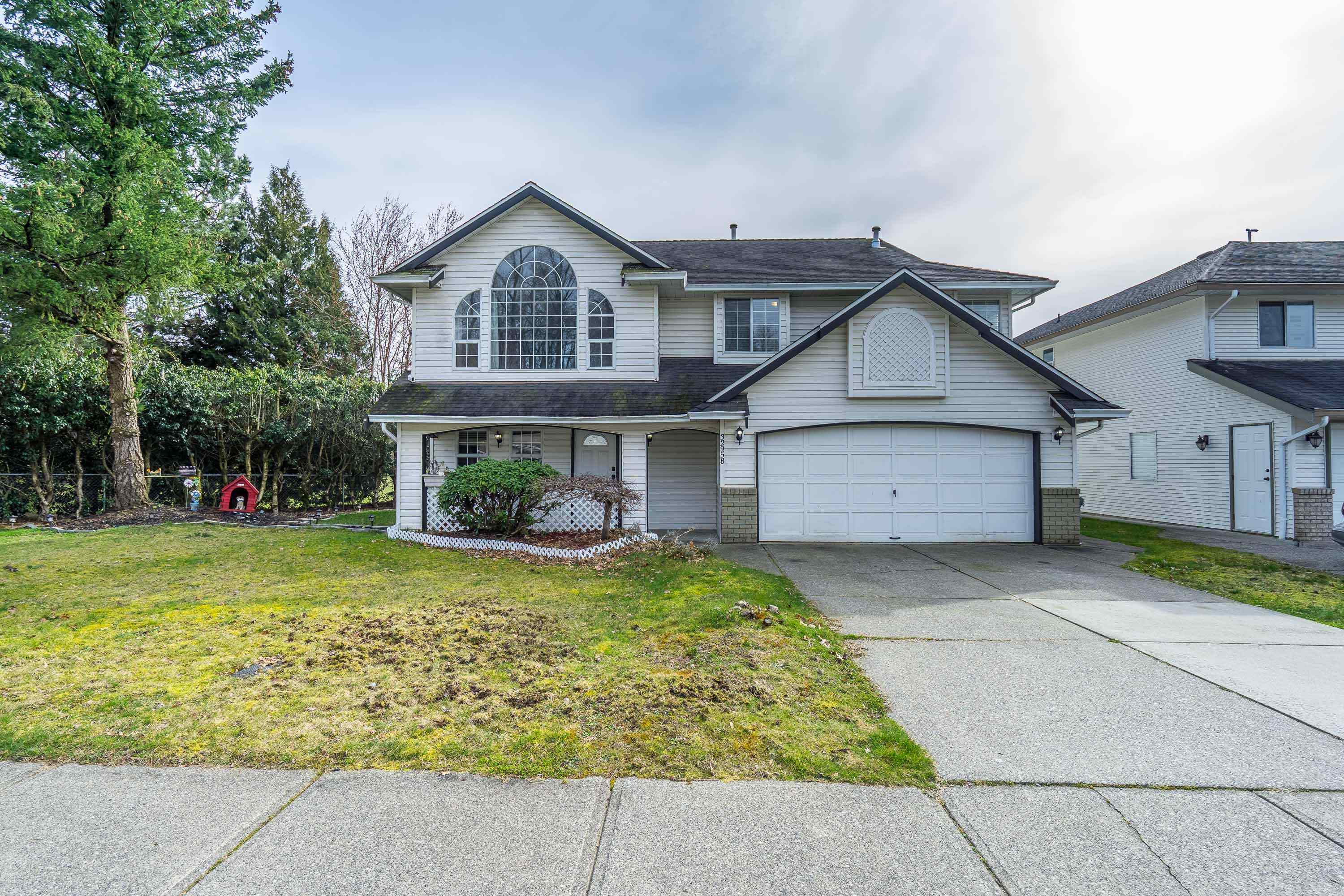 32958 Harwood Place, Abbotsford, BC V2S 7C2