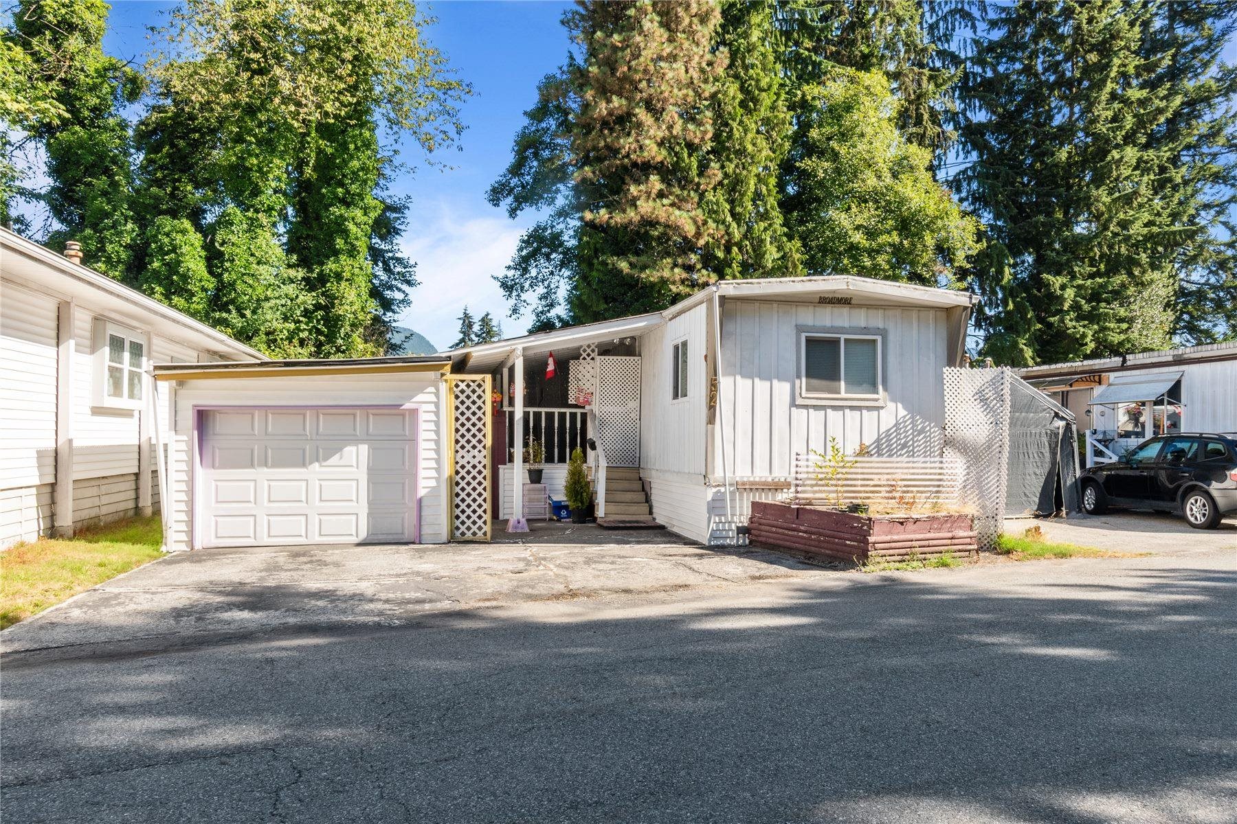 4200 Dewdney Trunk Road #52, Coquitlam, BC V3K 2X8