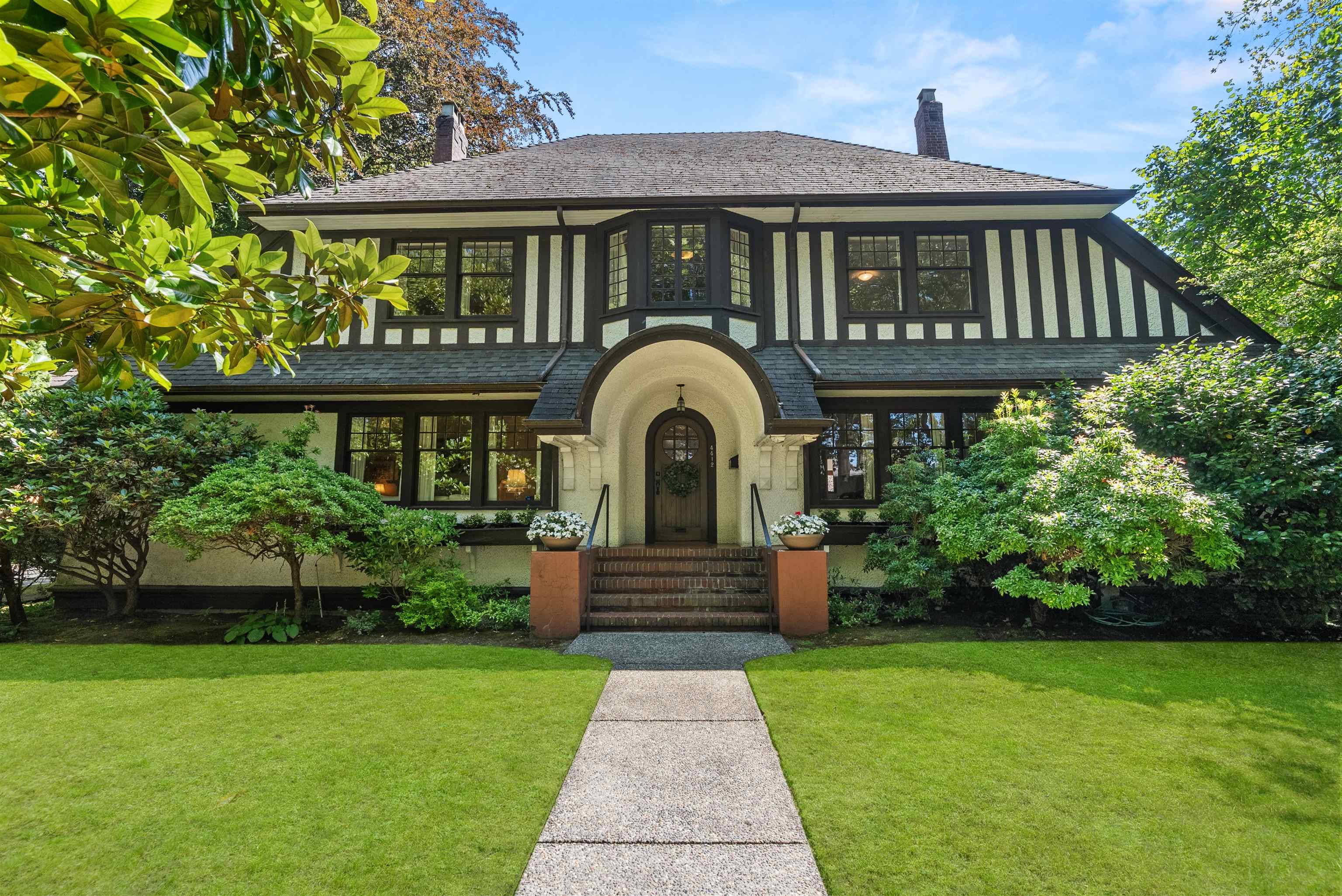 4412 Marguerite Street, Vancouver, BC V6J 4G6