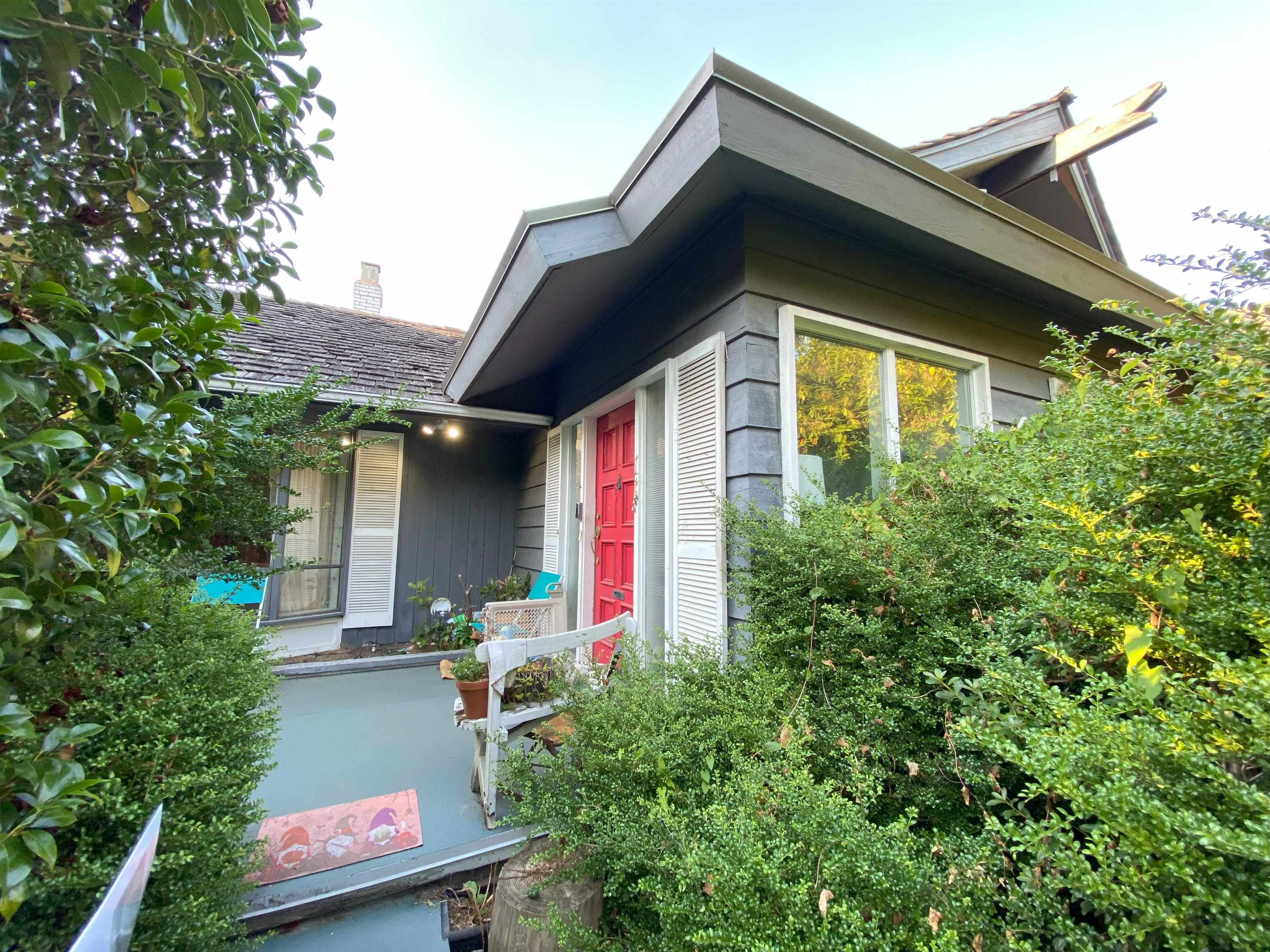 1163 West 38th Avenue, Vancouver, BC V6M 1P8