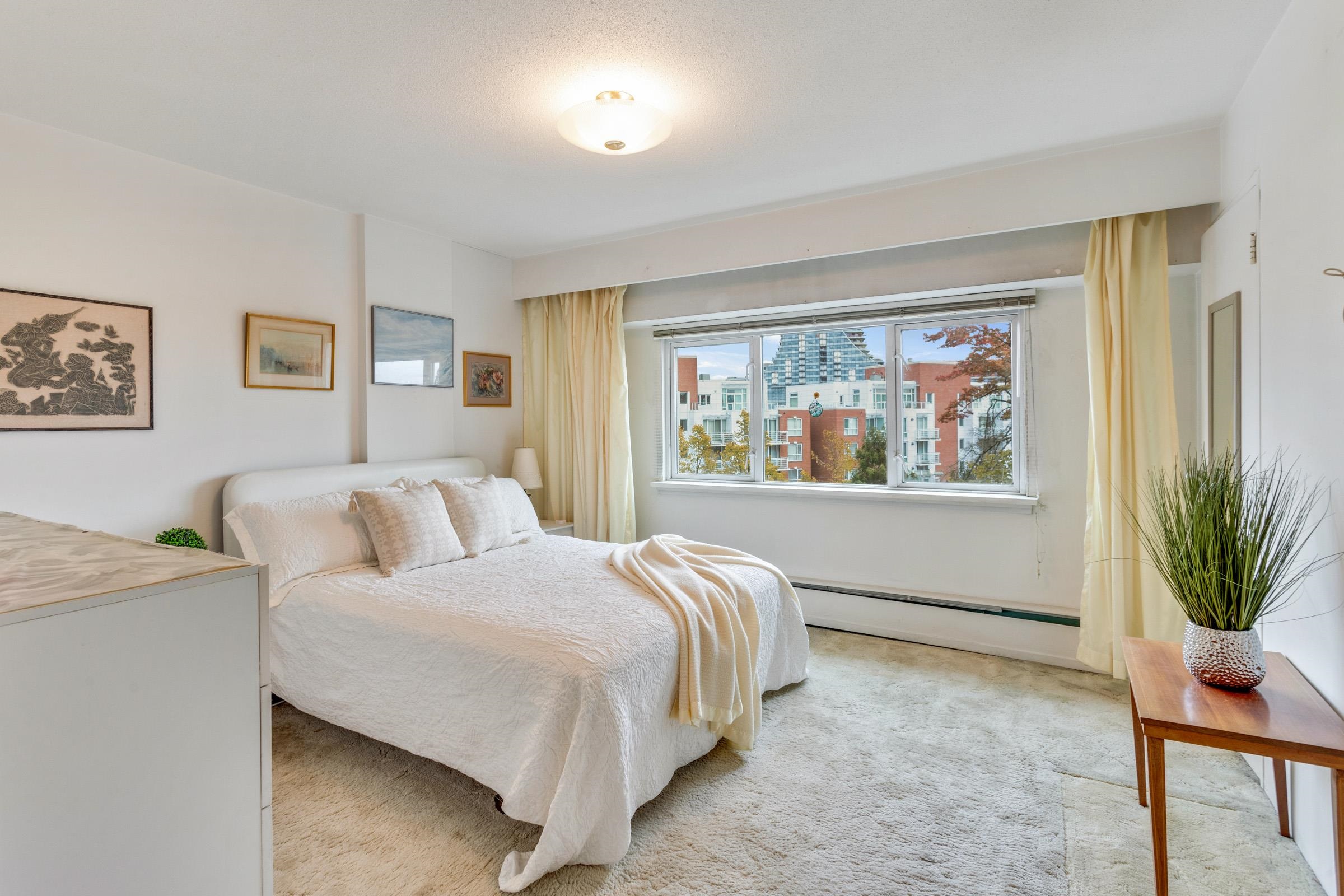 6026 Tisdall Street #402, Vancouver, BC V5Z 3N2
