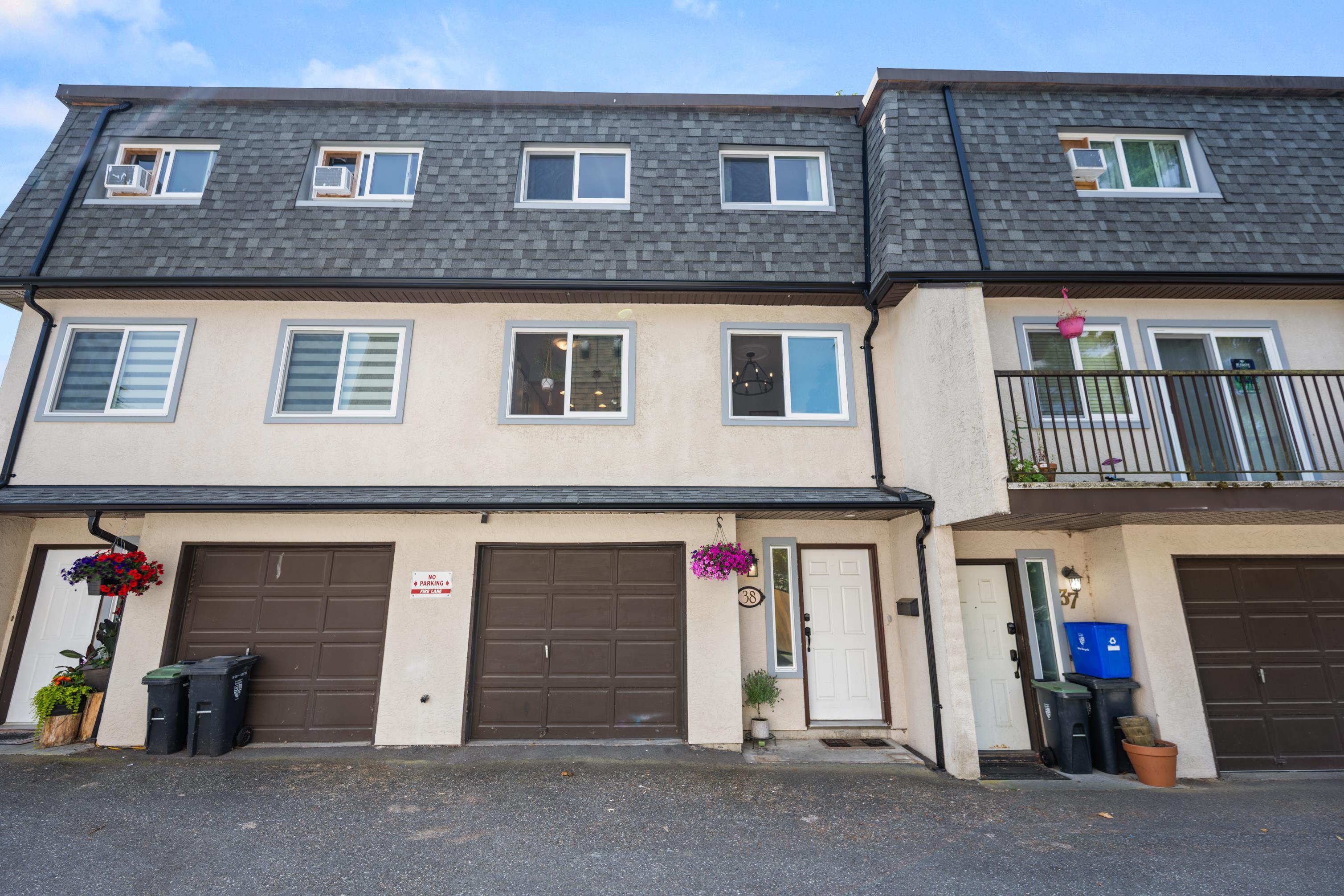 27125 31a Avenue #38, Langley, BC V4W 3H7