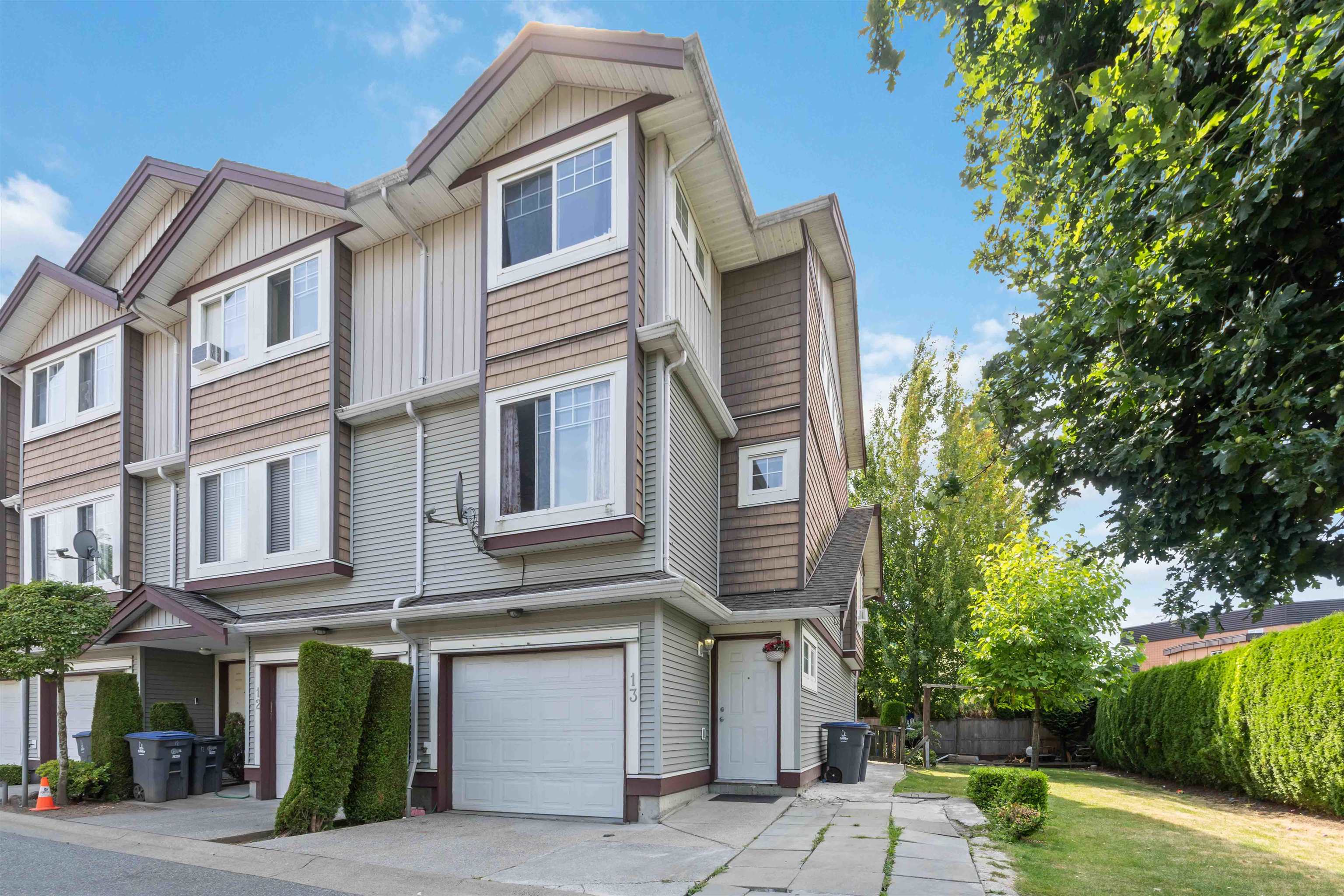 8255 120a Street #13, Surrey, BC V3W 1T2
