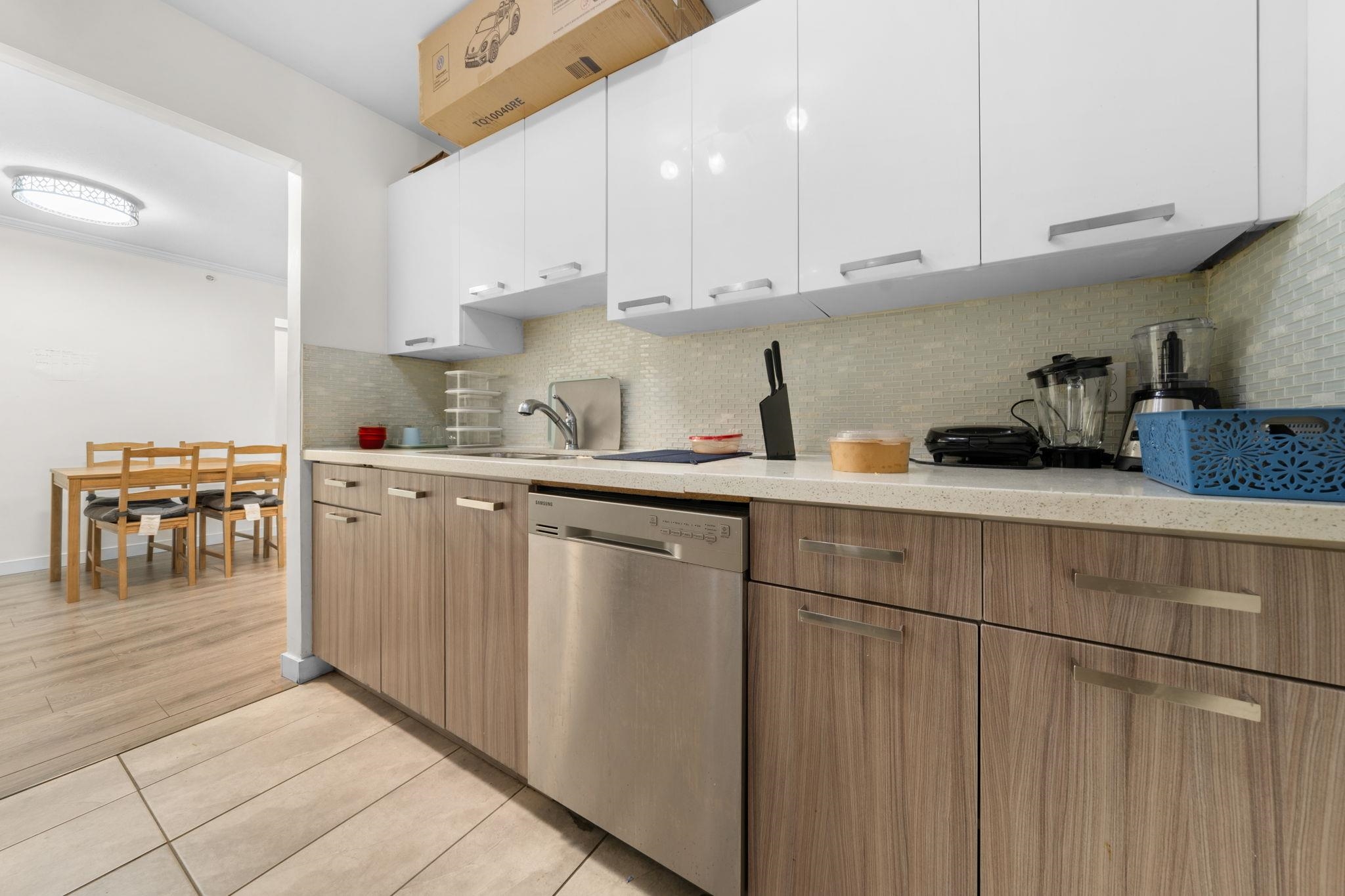 3624 Fraser Street #306, Vancouver, BC V5V 4C8