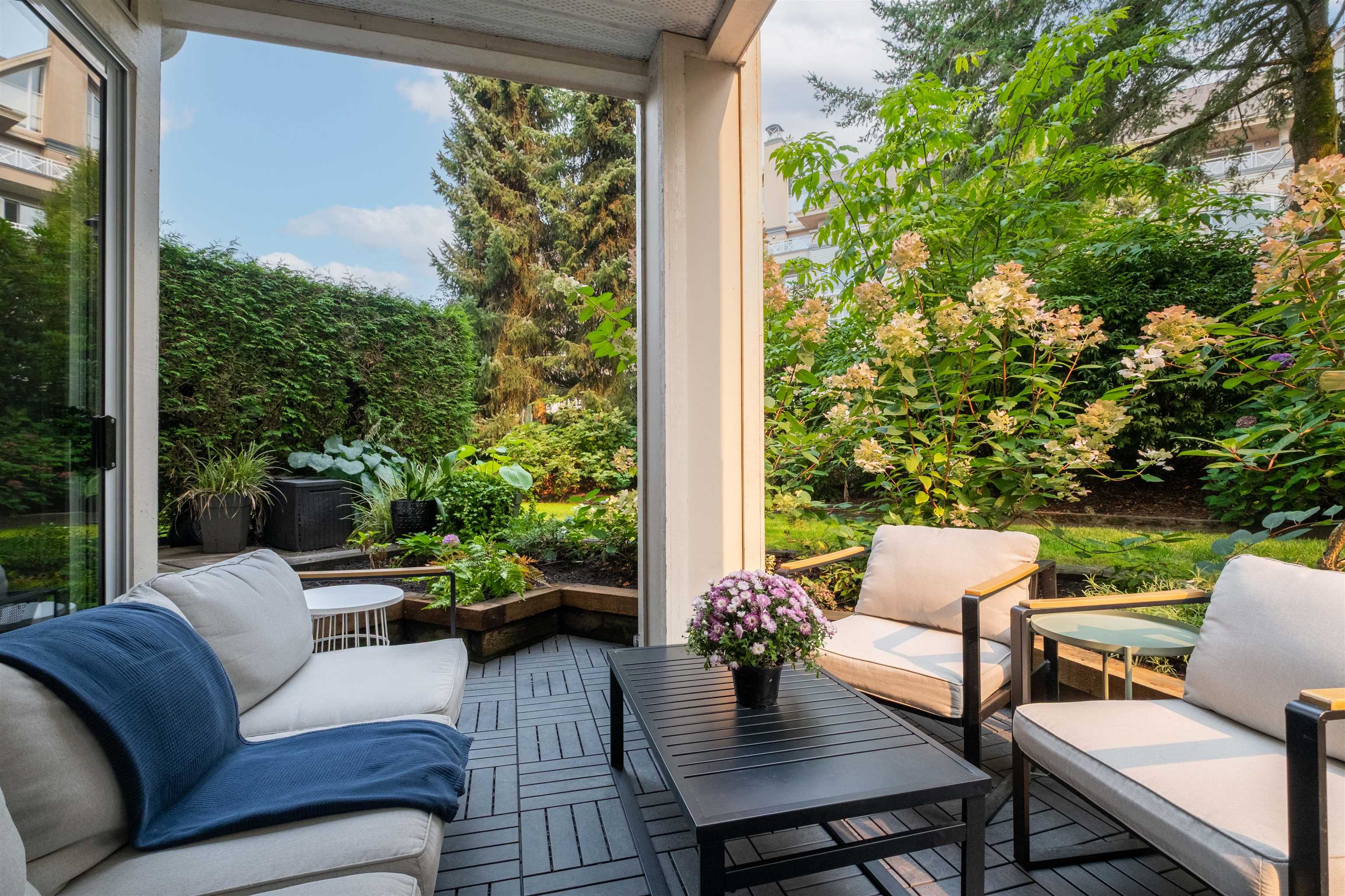 3608 Deercrest Drive #210, North Vancouver, BC V7G 2S8