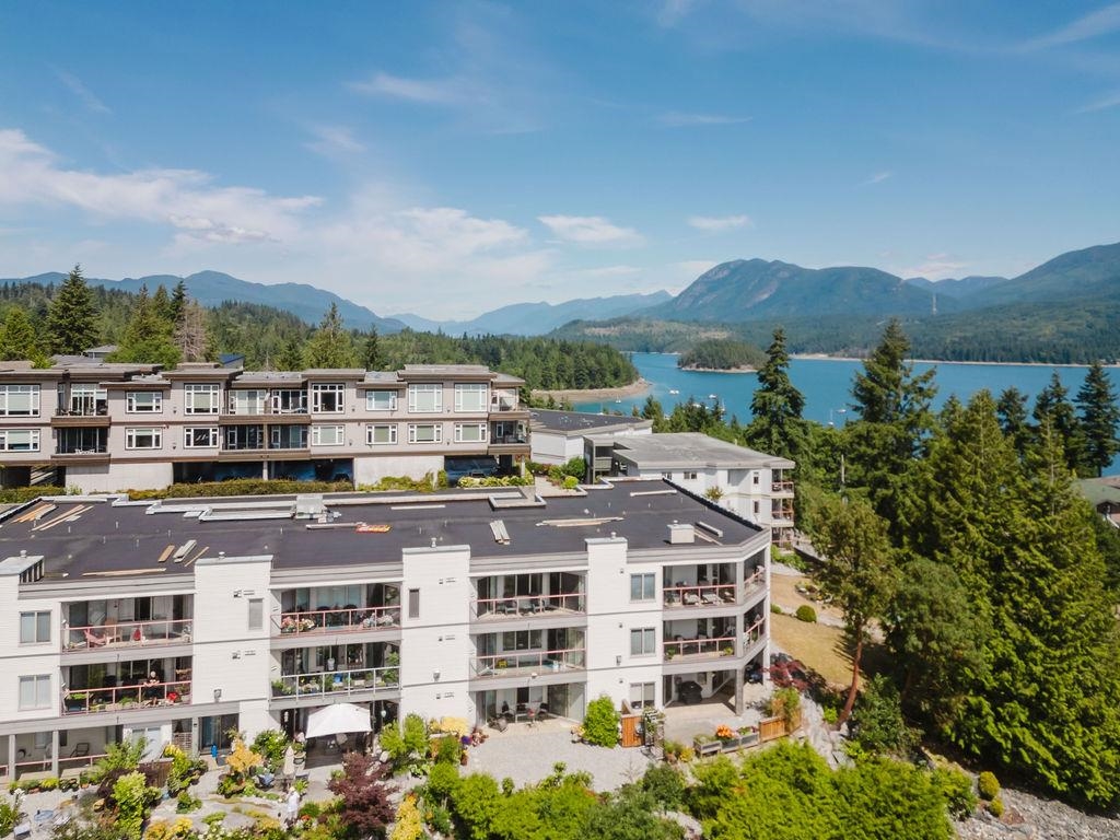 5780 Trail Avenue #302, Sechelt, BC V0N 3A6