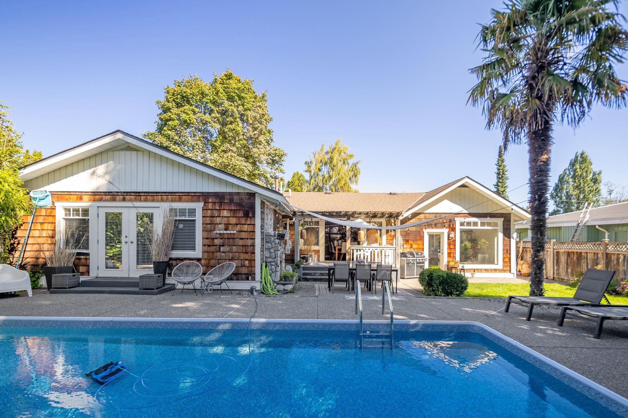 11a Avenue, Delta, BC V4M 1Z4