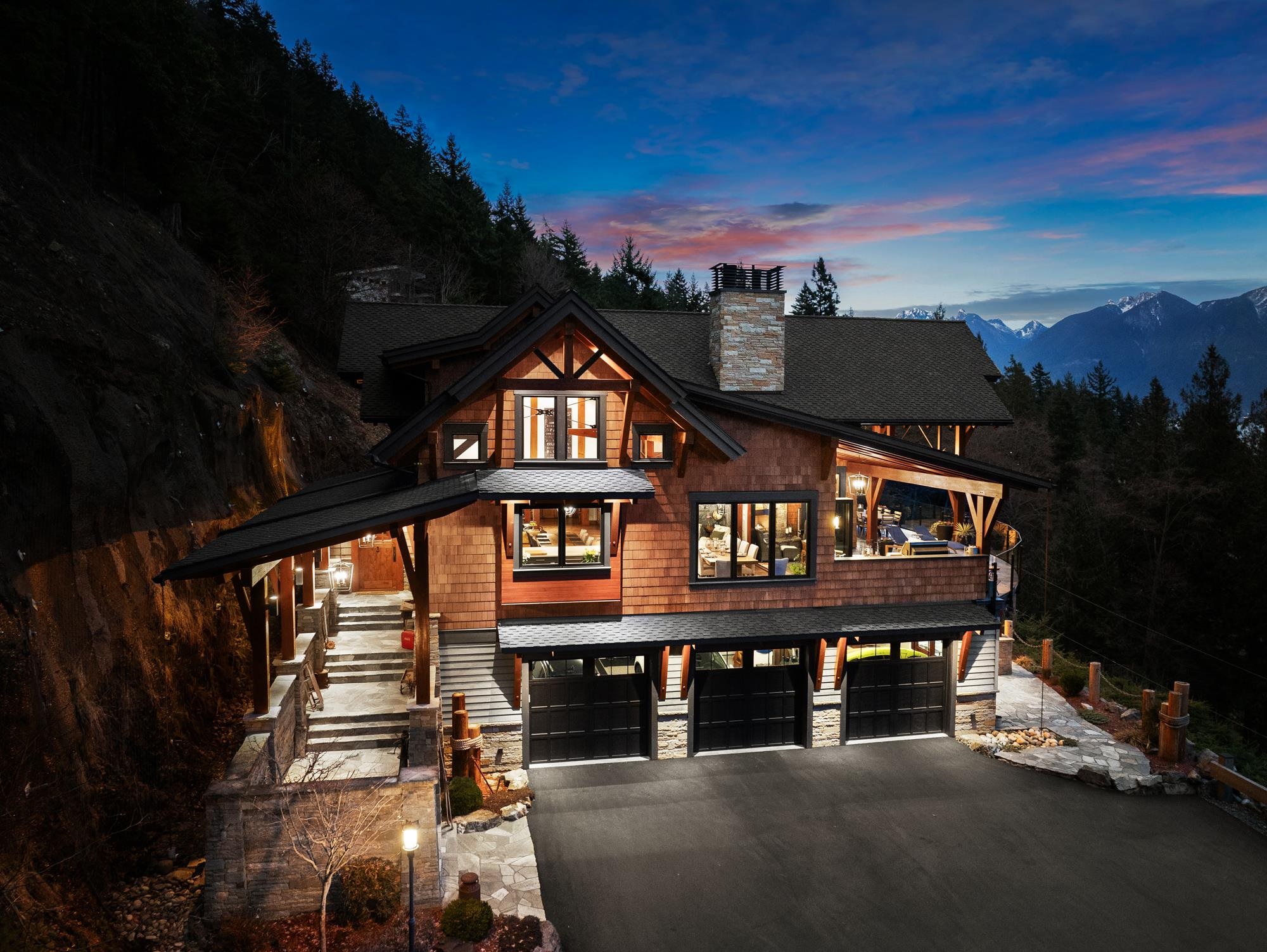 800 Taylor Road, Bowen Island, BC V0N 1G1