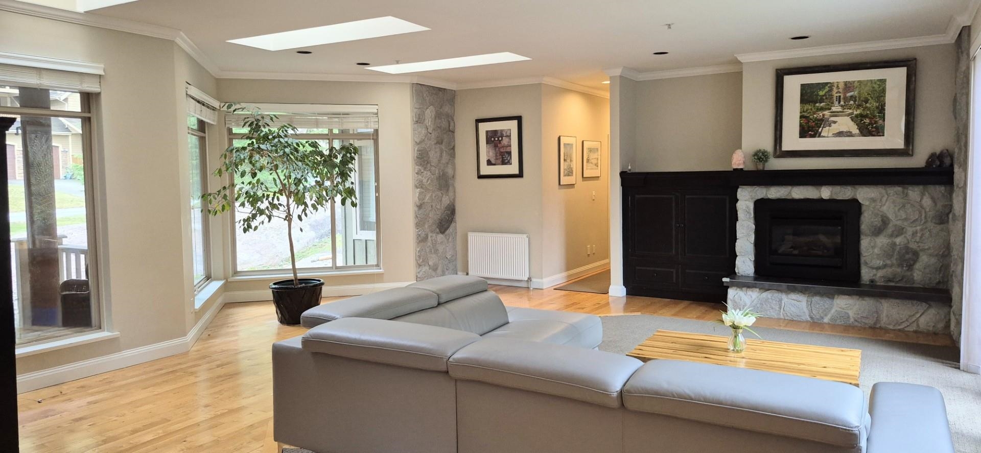 158 Stonegate Drive, West Vancouver, BC V0N 3Z2