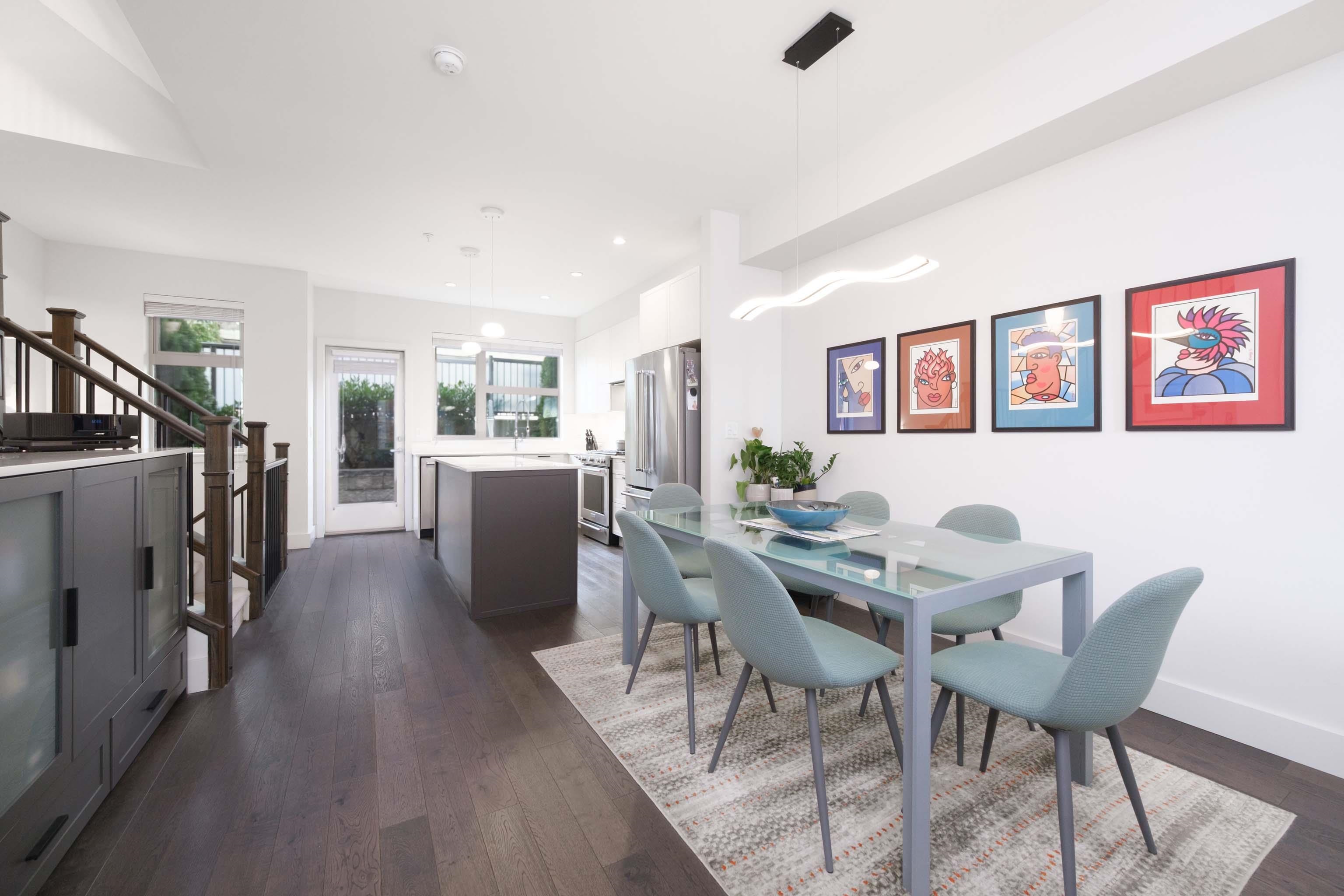 244 5th Street East #14, North Vancouver, BC V7L 1L7