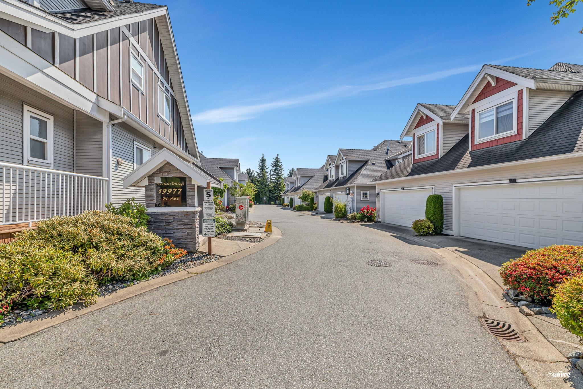 19977 71 Avenue #9, Langley, BC V2Y 2Z4