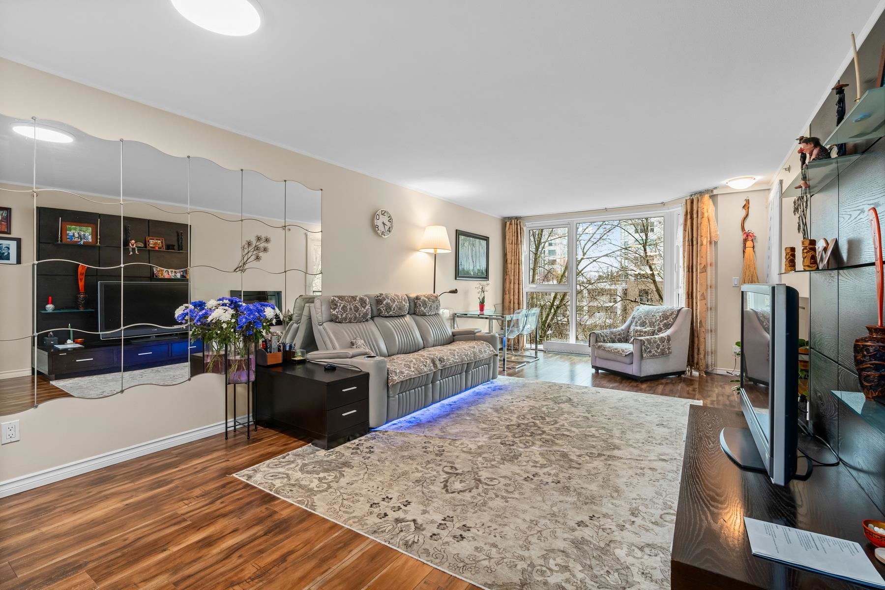 1488 Hornby Street #303, Vancouver, BC V6Z 1X3