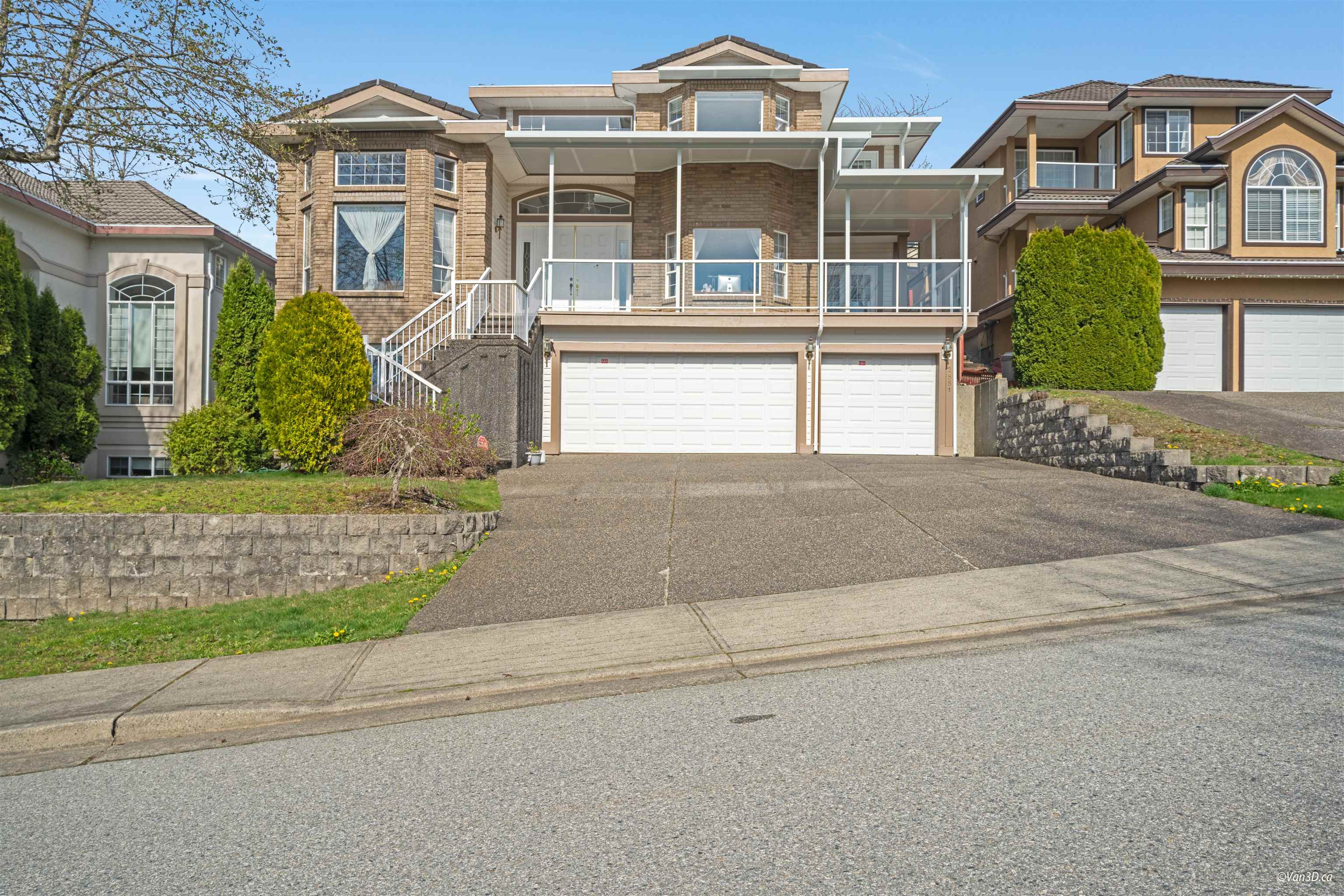 2551 Sapphire Place, Coquitlam, BC V3E 2Z1