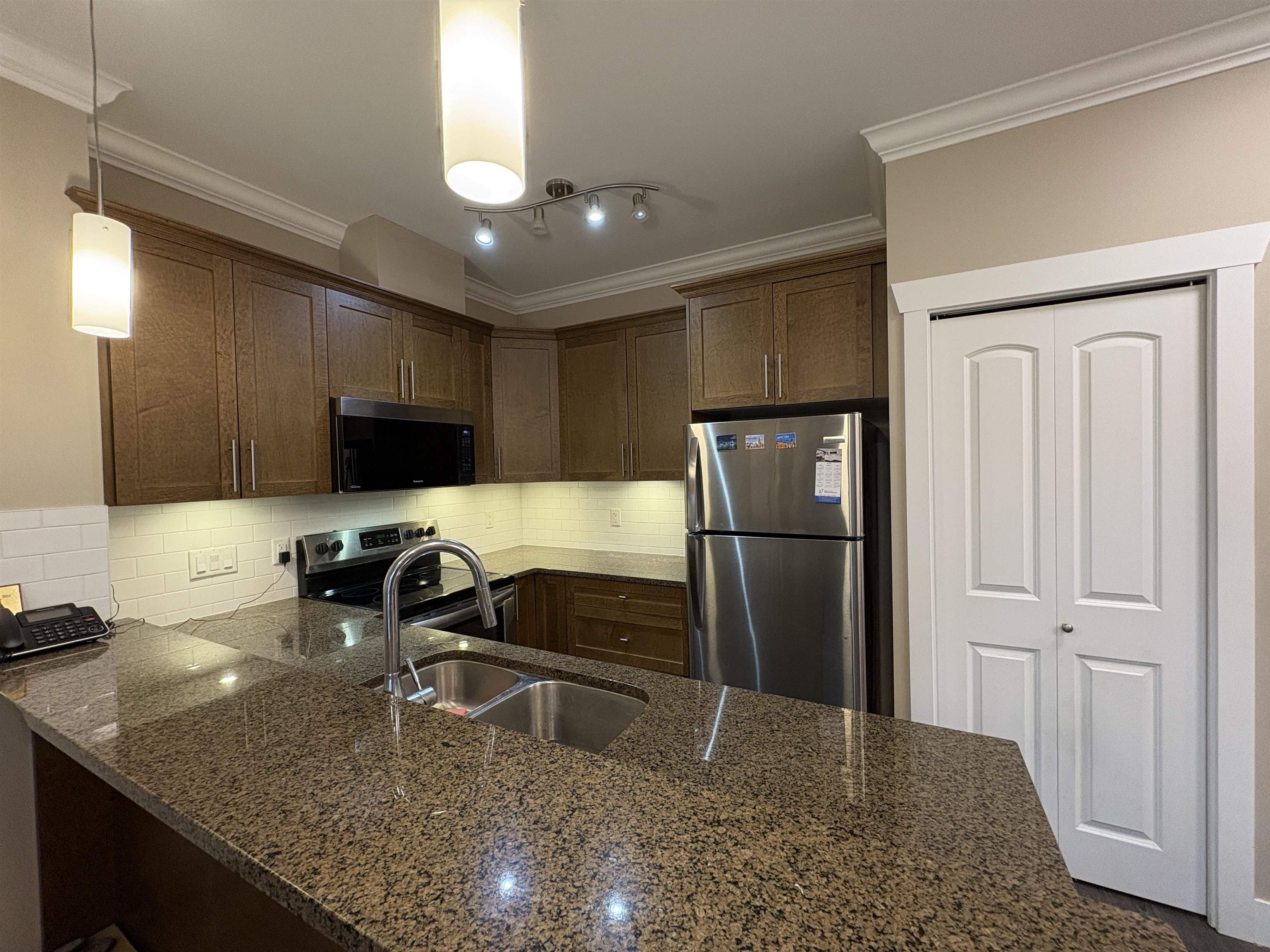 8183 121a Street #409, Surrey, BC V3W 1S7