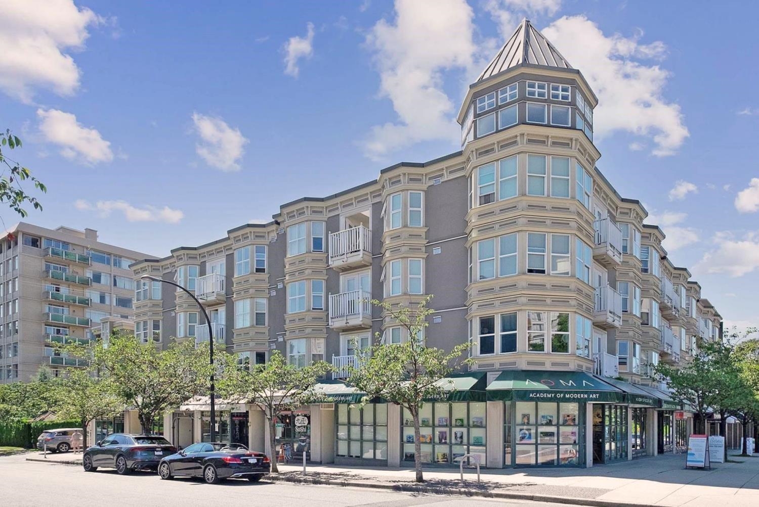 5723 Balsam Street #211, Vancouver, BC V6M 4B8