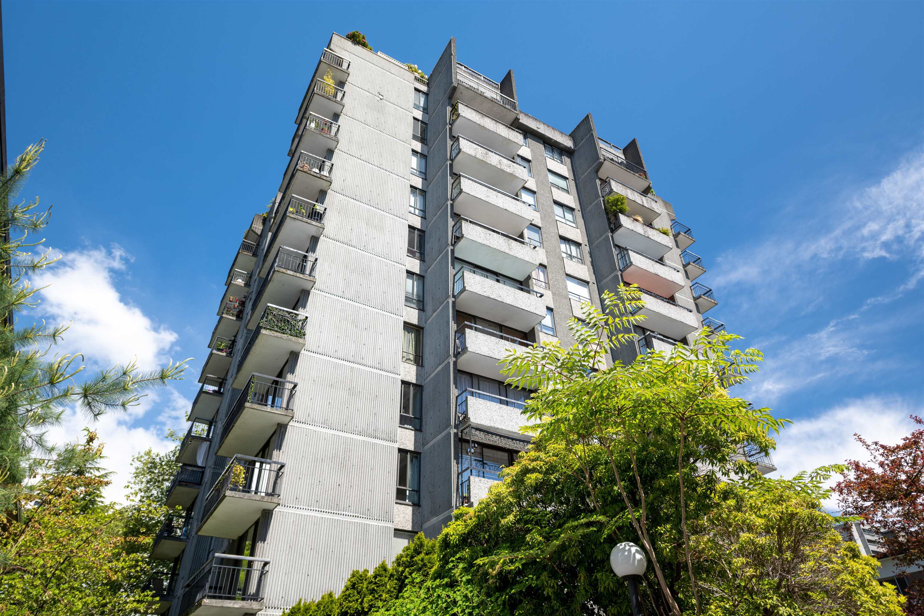 1720 Barclay Street #304, Vancouver, BC V6G 1K4