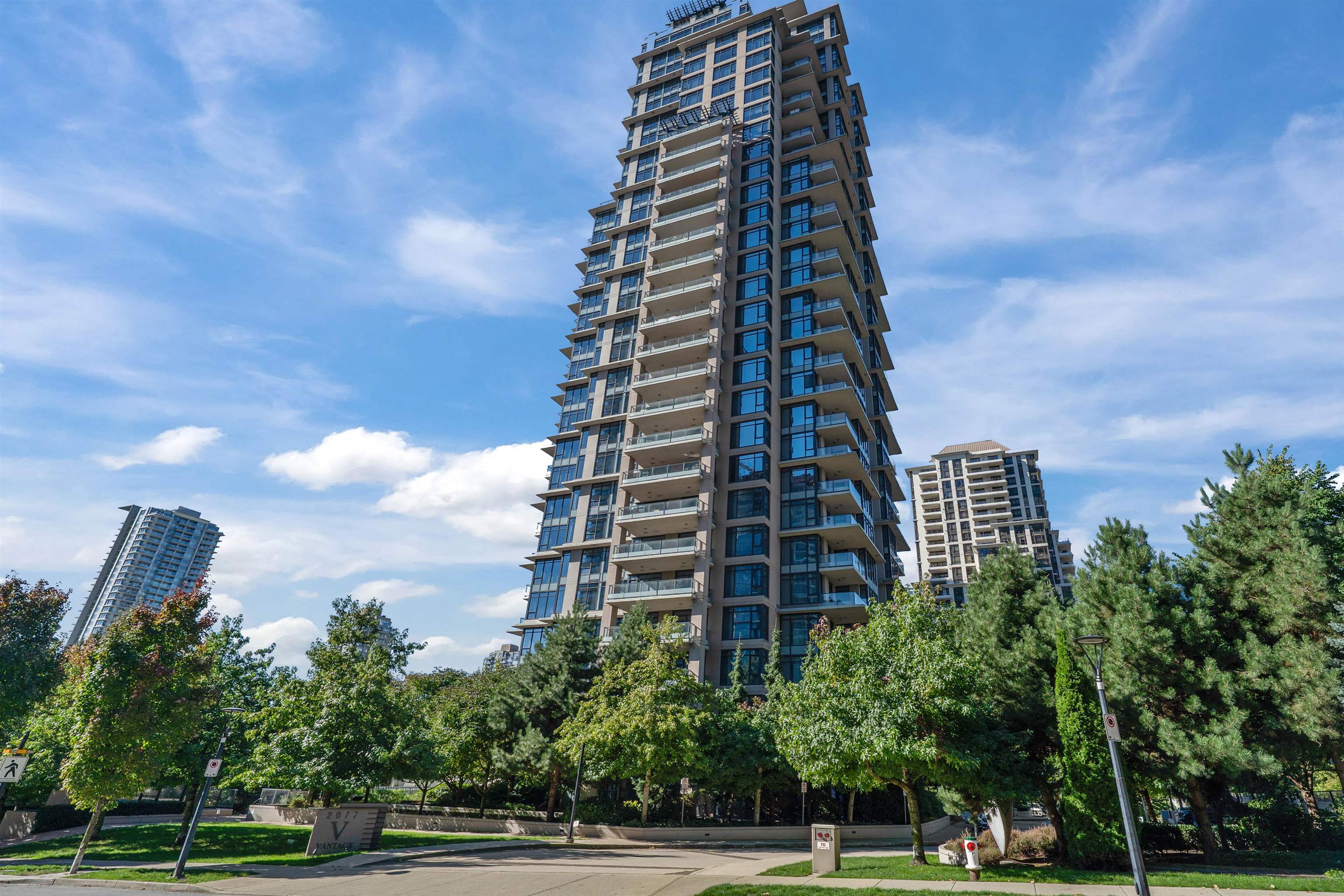 2077 Rosser Avenue #1506, Burnaby, BC V5C 0G6