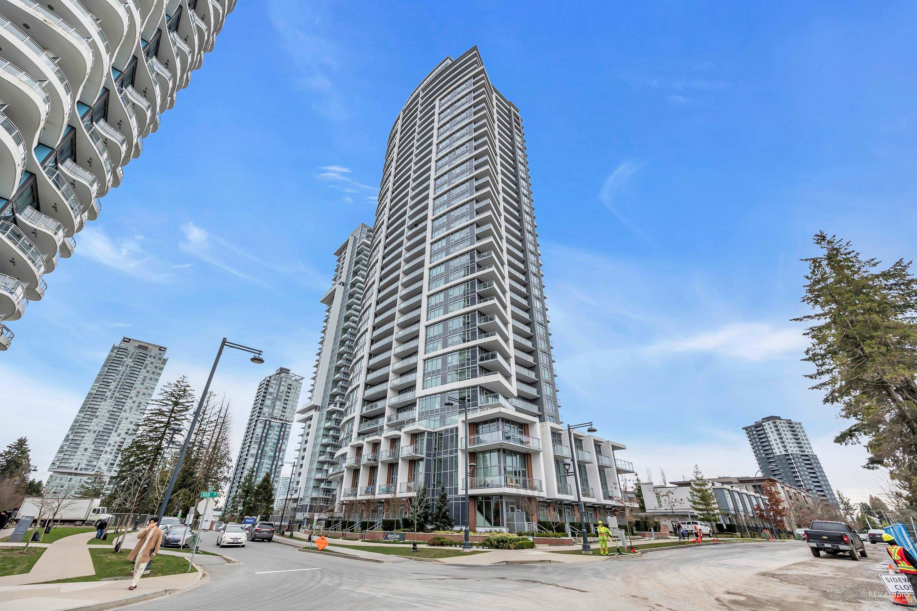 13308 Central Avenue #1103, Surrey, BC V3T 0M4