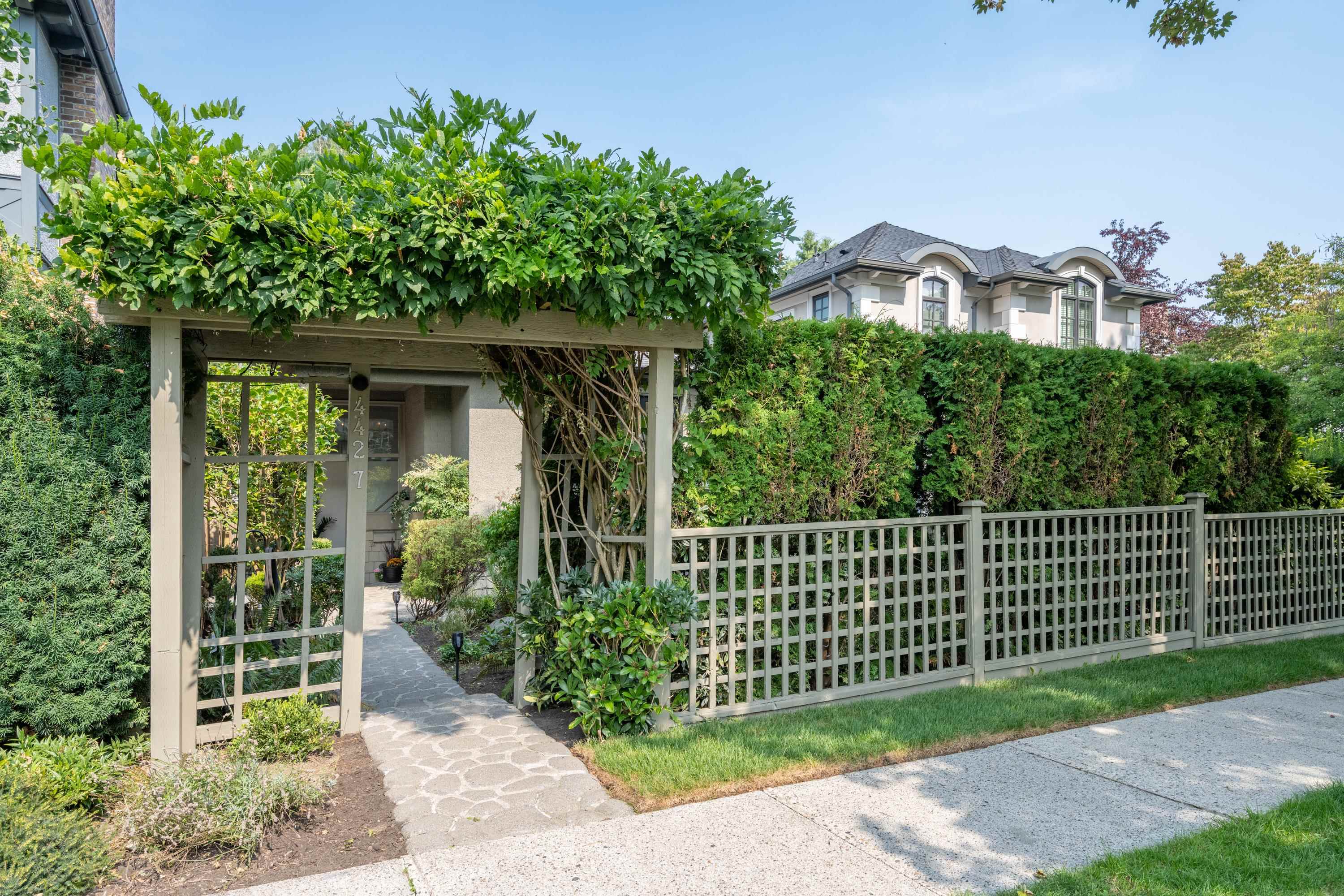 4427 West 7th Avenue, Vancouver, BC V6R 1X1