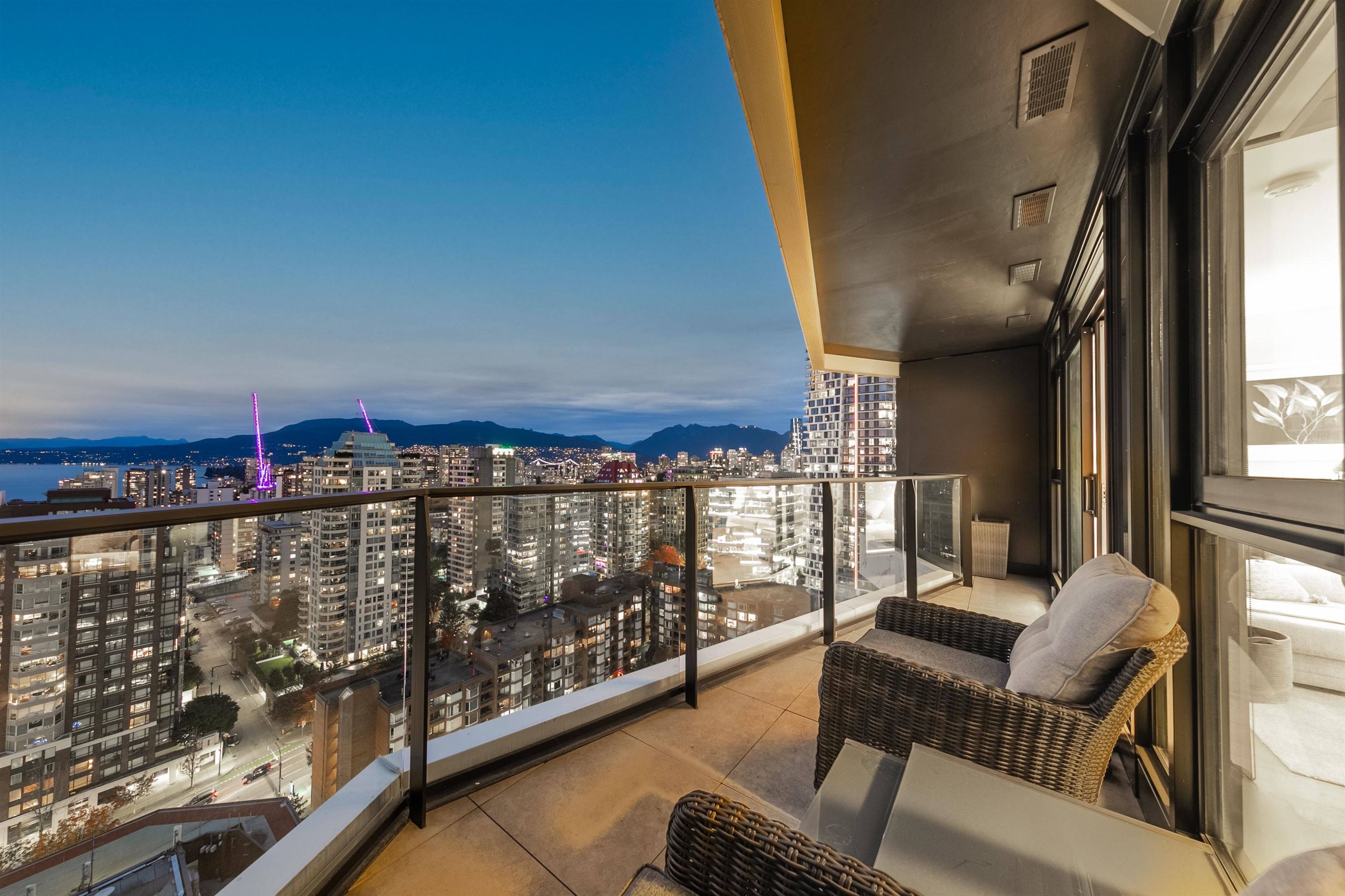 889 Pacific Street #2404, Vancouver, BC V6Z 1C3