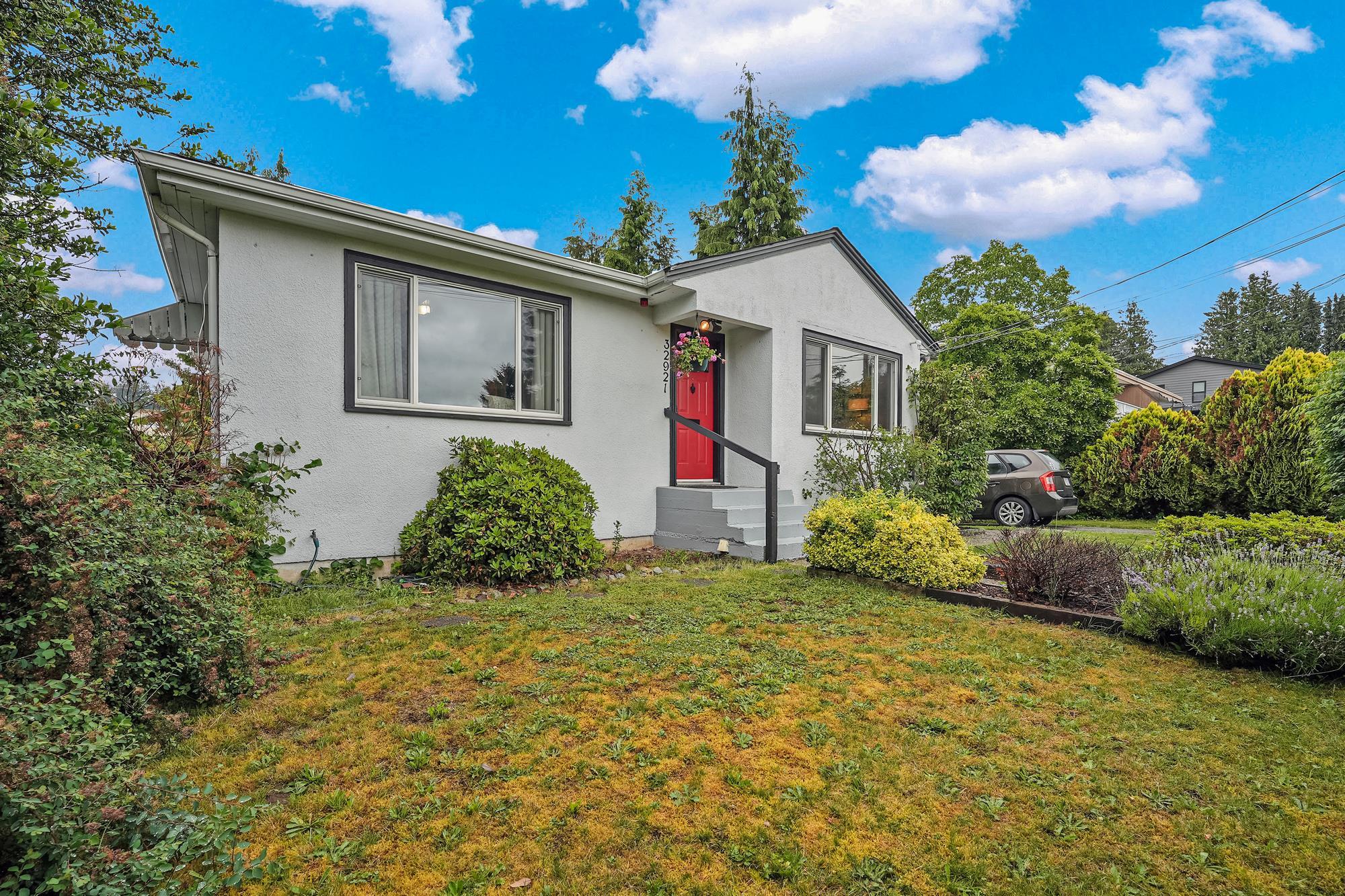 6 Avenue, Mission, BC V6V 1Z3