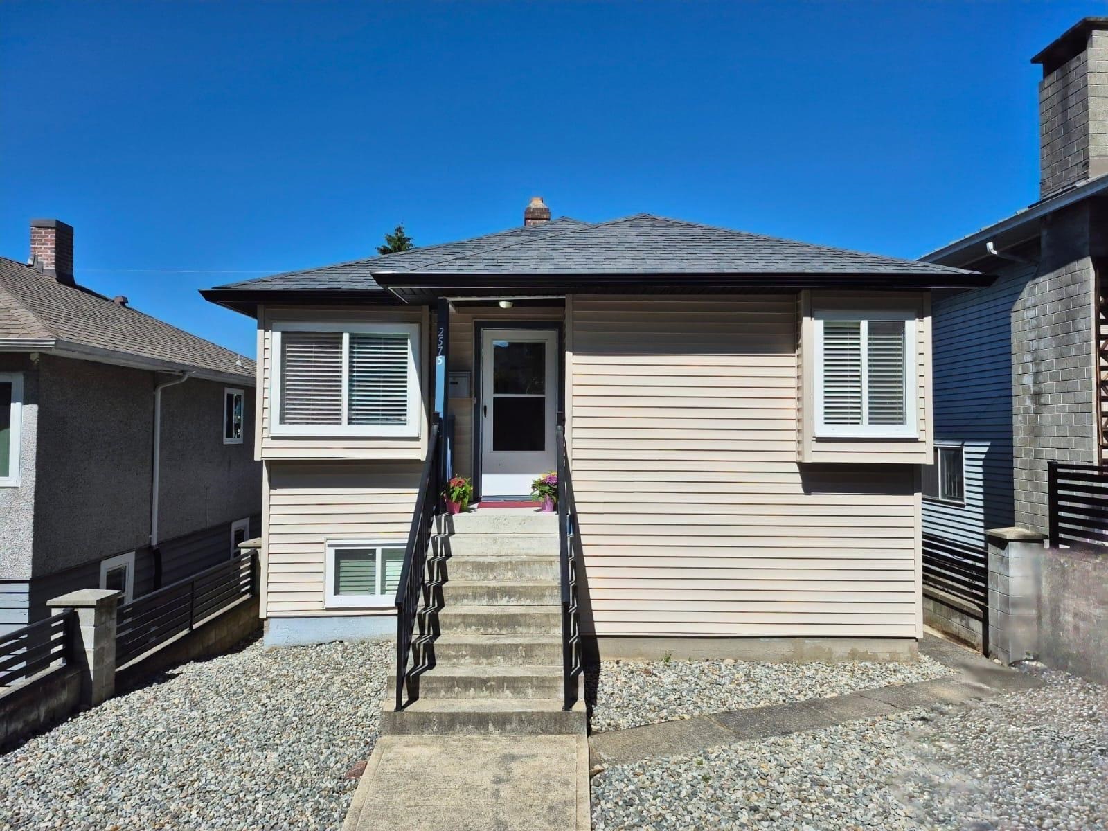 2575 East 29th Avenue, Vancouver, BC V5R 1V2
