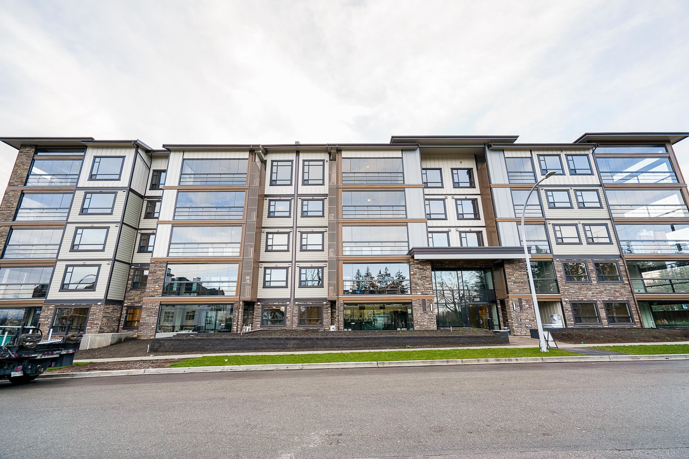 14588 Mcdougall Drive #409, Surrey, BC V4P 0H1