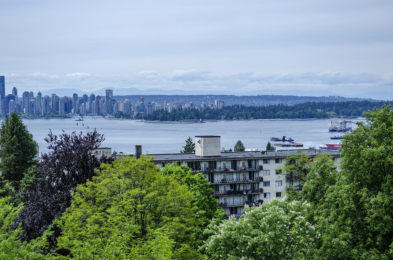 114 West Keith Road #802, North Vancouver, BC V7N 3C9