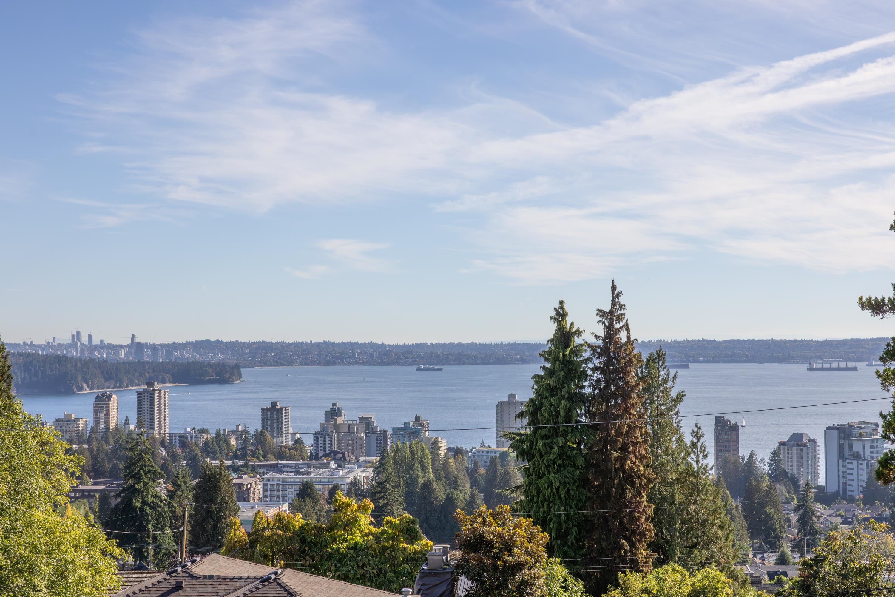 2234 Palmerston Avenue, West Vancouver, BC V7V 2V8