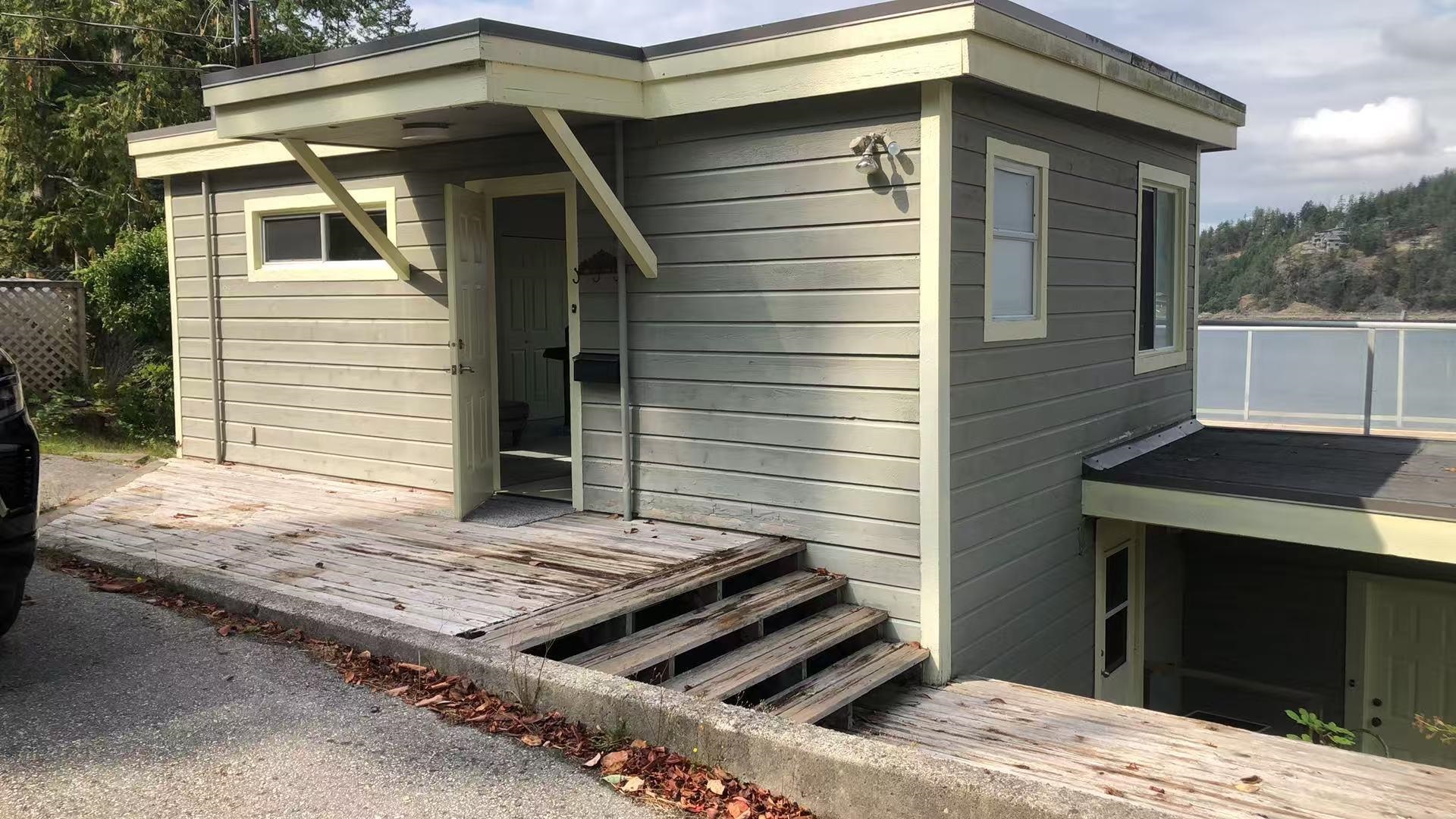 13044 Hassan Rd, Pender Harbour, BC V0N 2H1