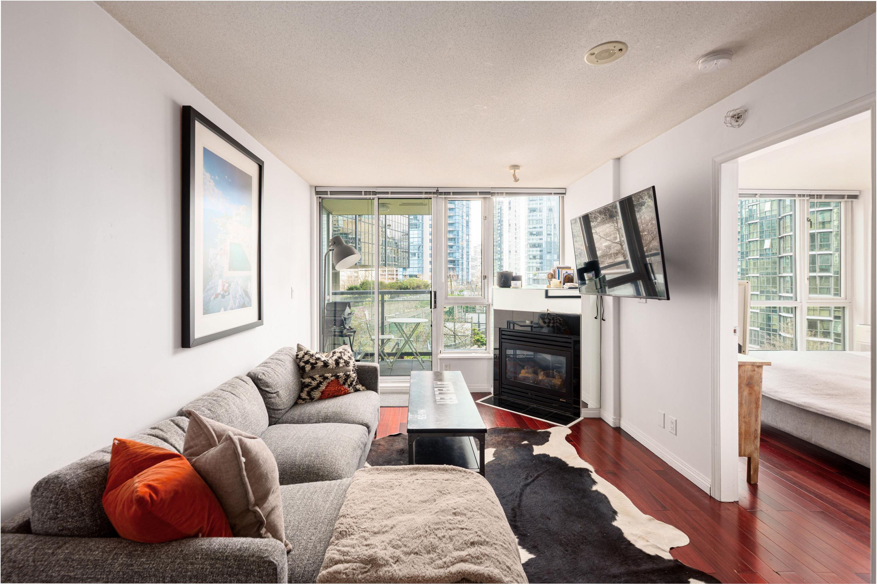 1328 West Pender Street #604, Vancouver, BC V6E 4T1