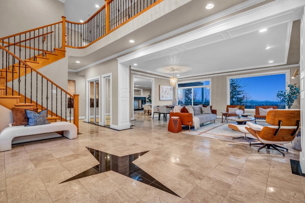 3126 Silverthrone Drive, Coquitlam, BC V3E 3B1