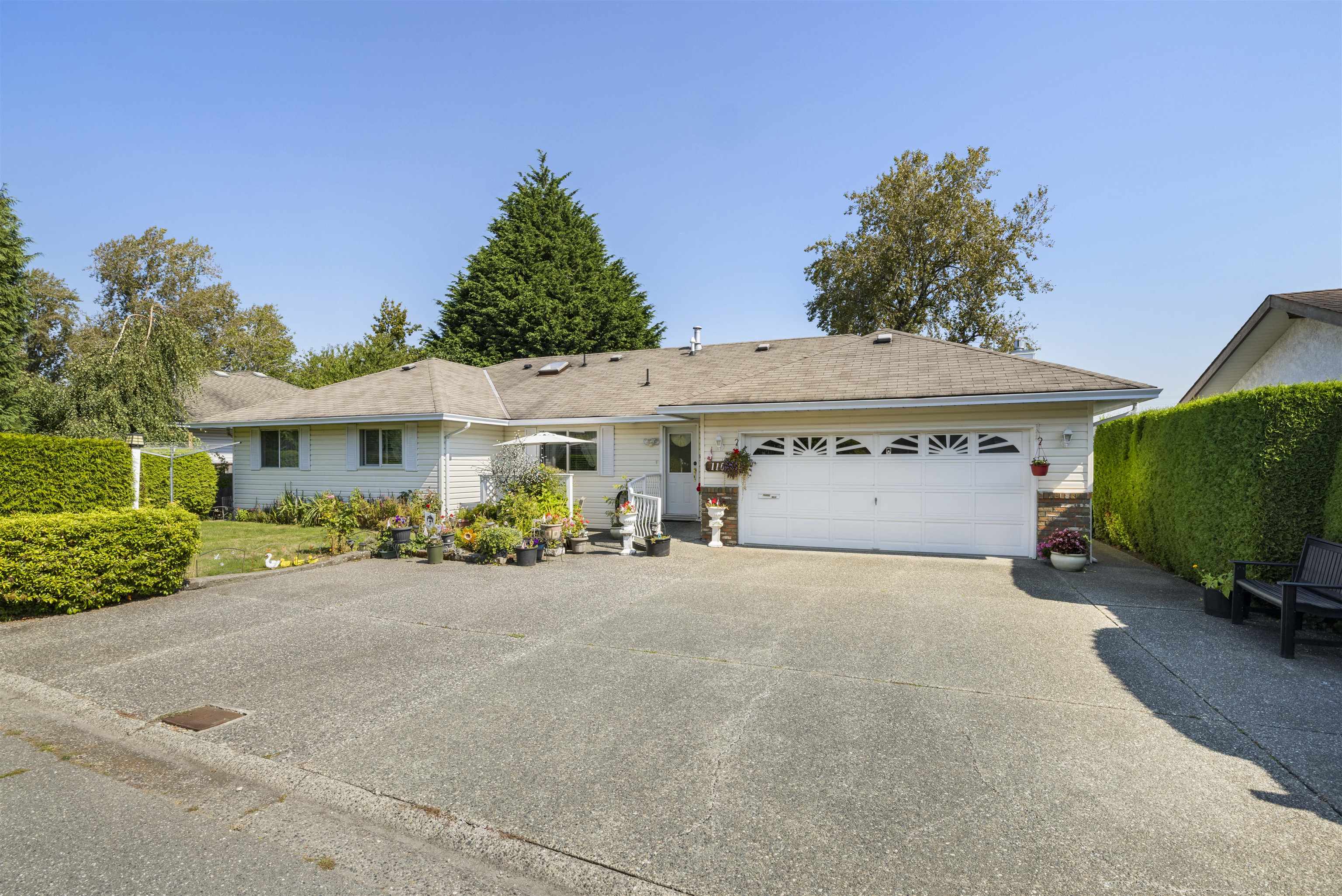 1163 King George Boulevard, Surrey, BC V4A 4Z1