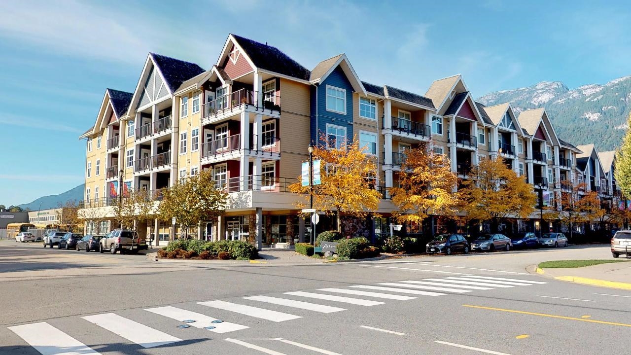 1320 Main Street, Squamish, BC V8B 0R2