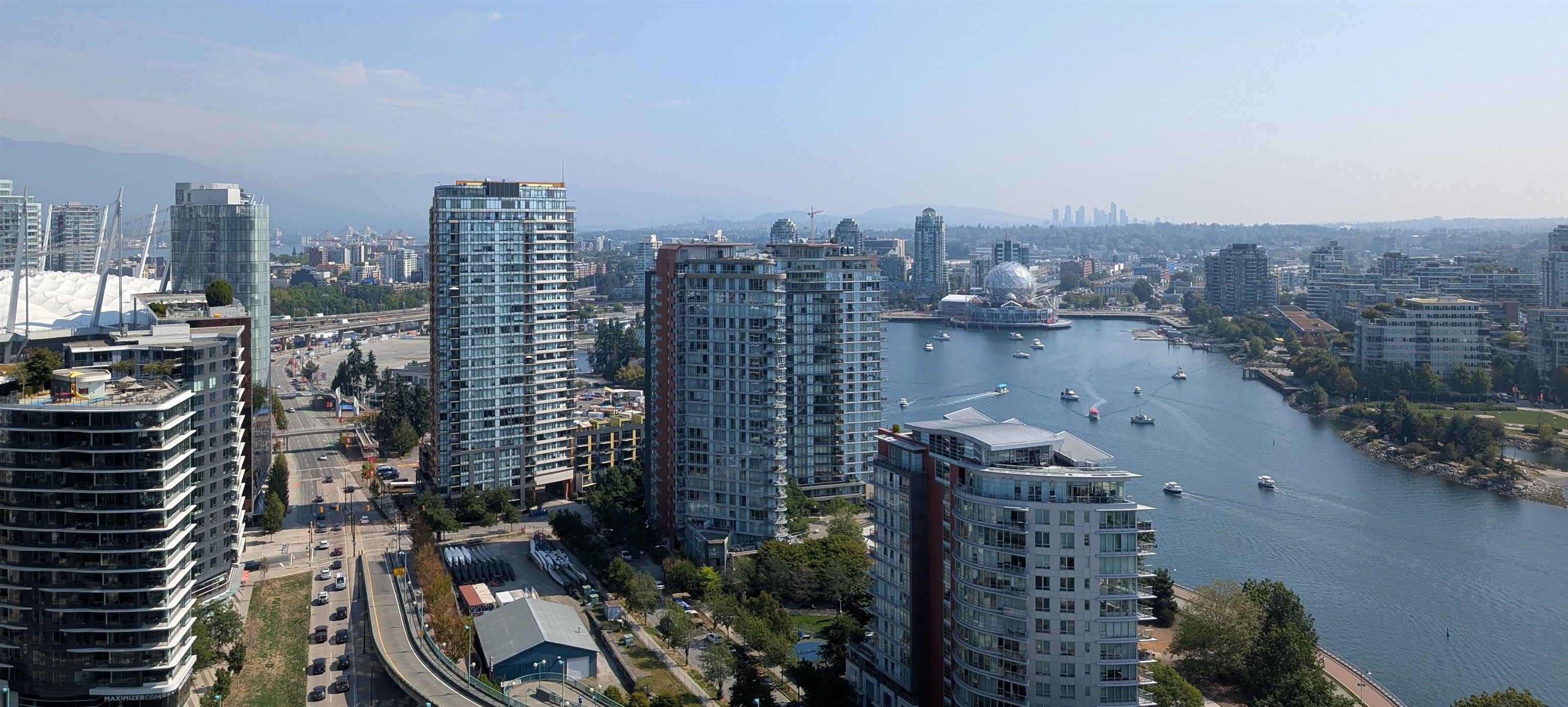 1606-1033 Marinaside Crescent #3202, Vancouver, BC V6Z 3A3