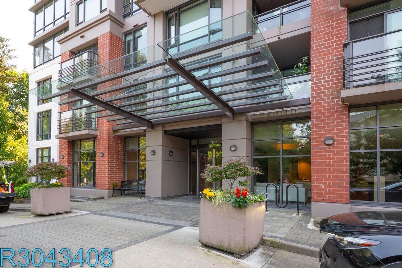 301 Capilano Road #1902, Port Moody, BC V3H 0G6