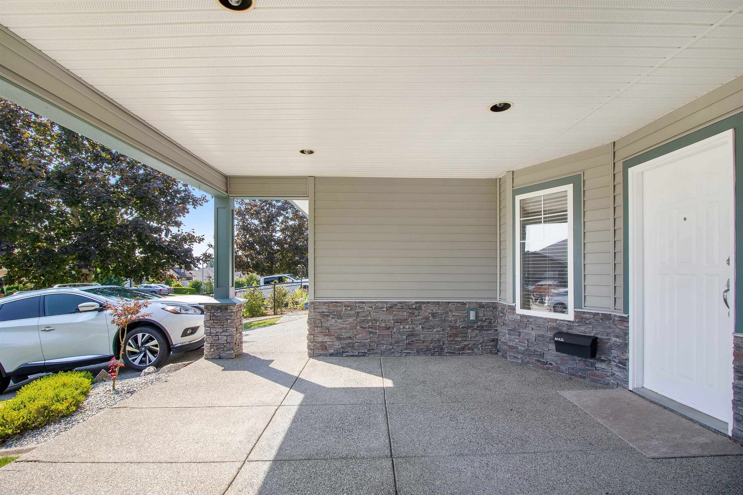 12 Avenue, Mission, BC V2V 6Z6