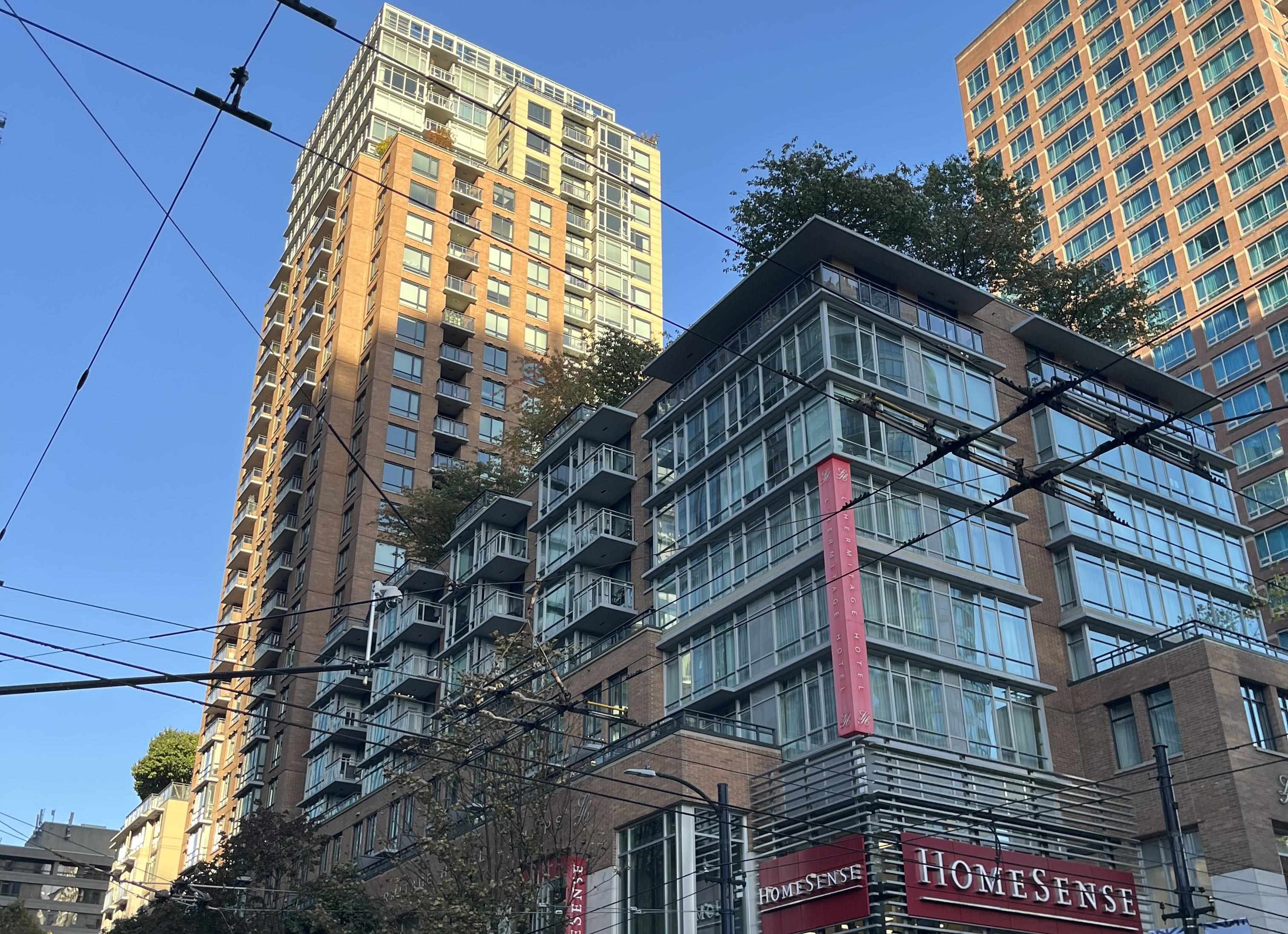788 Richards Street #1016, Vancouver, BC V6B 0C7