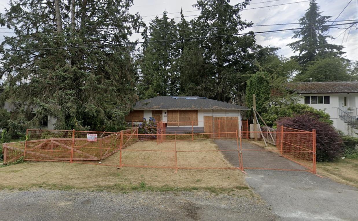 17a Avenue, Surrey, BC V4A 1V3