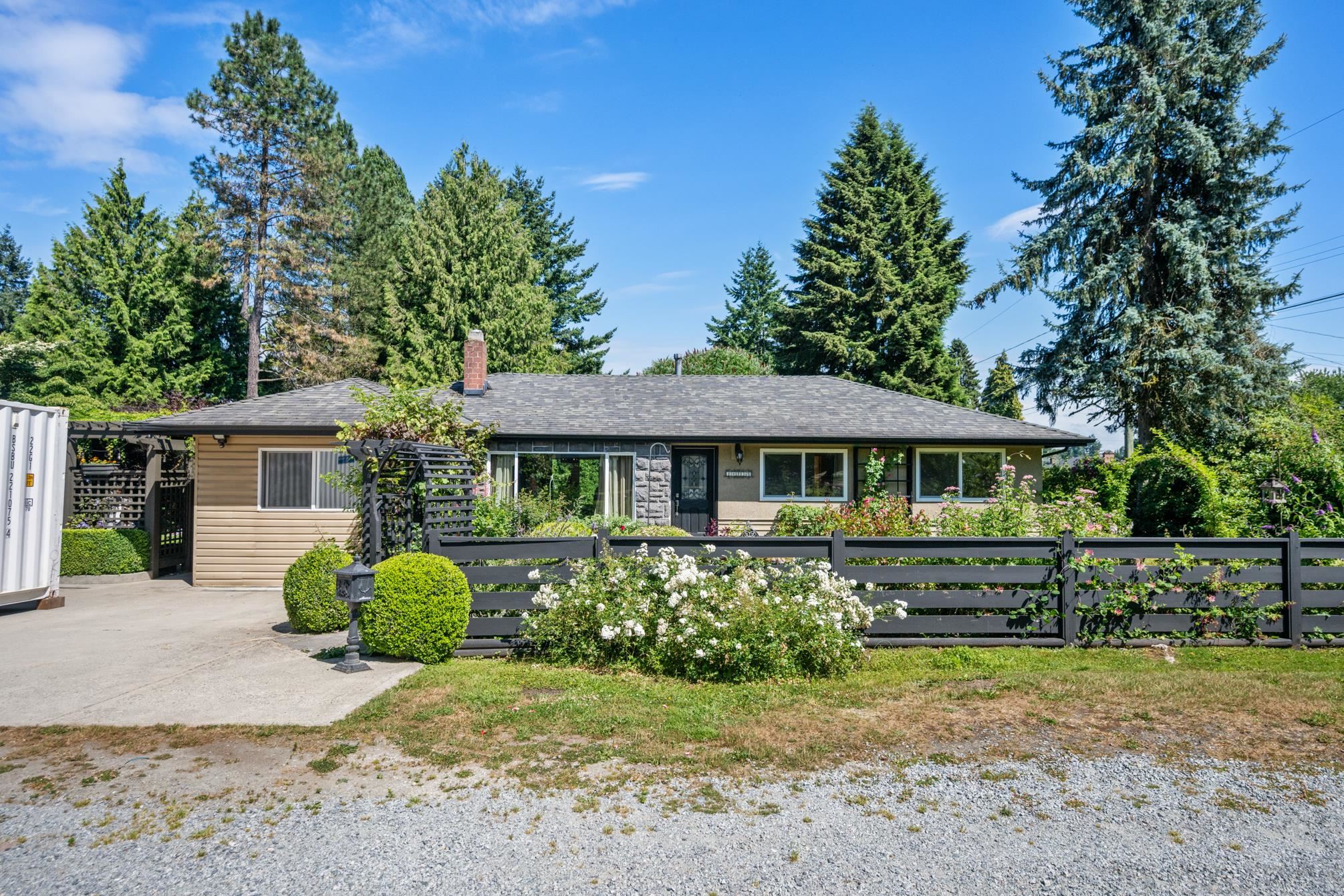 109a Avenue, Surrey, BC V3R 1Y7