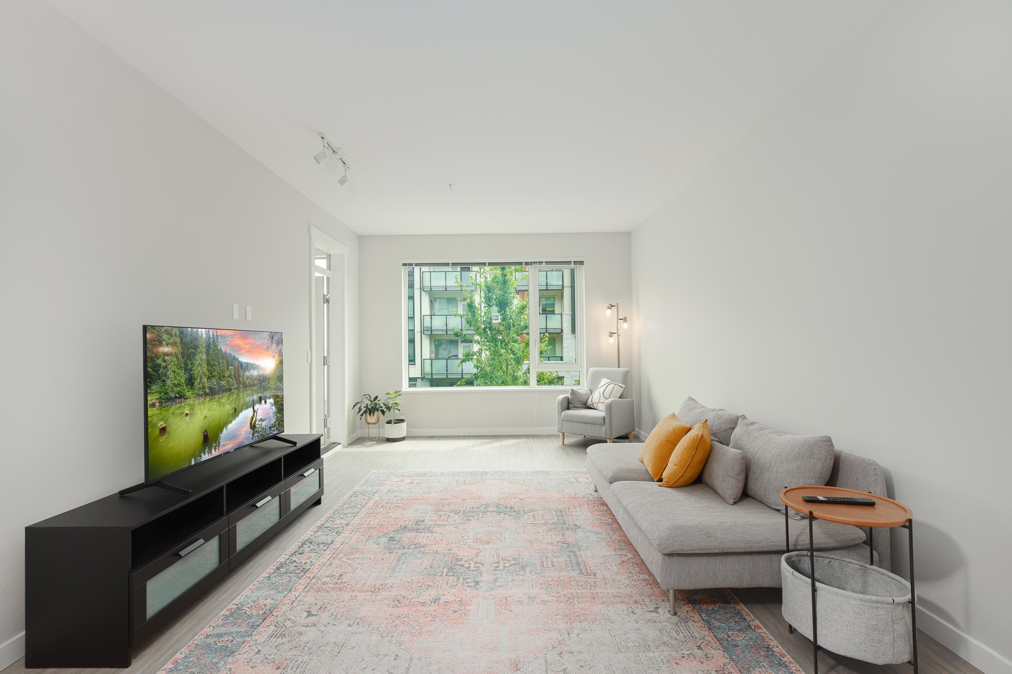 2651 Library Lane #205, North Vancouver, BC V7J 0C1