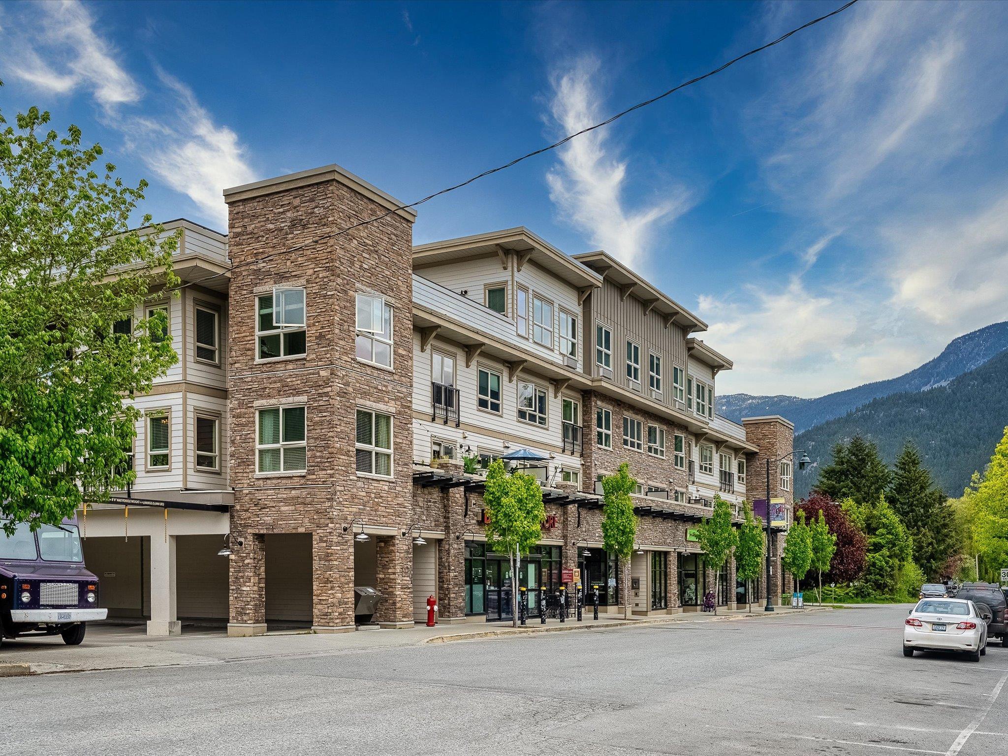 7445 Frontier Street #208, Pemberton, BC V0N 2L1