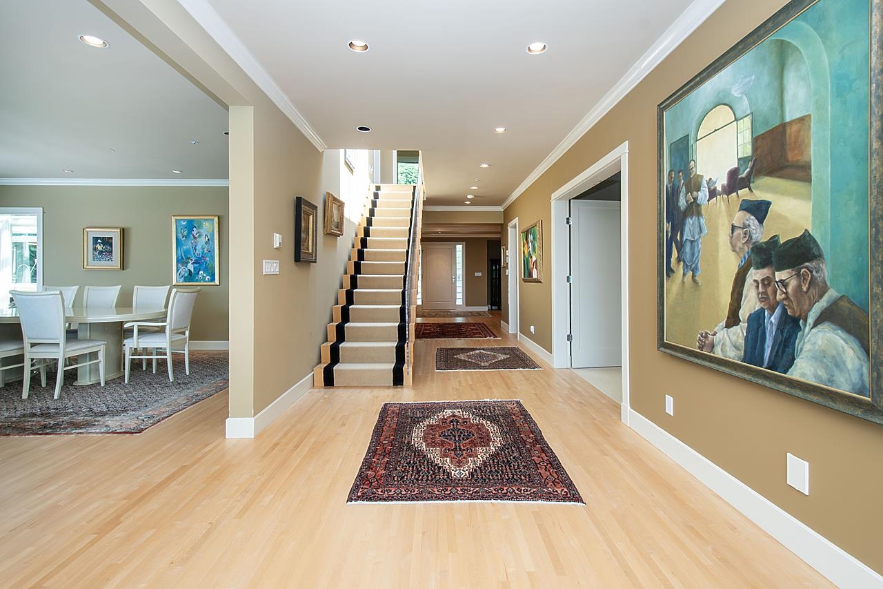 55 Creekview Place, Lions Bay, BC V0N 2E0