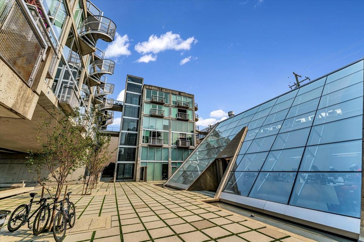 1540 West 2nd Avenue #516, Vancouver, BC V6J 1H2