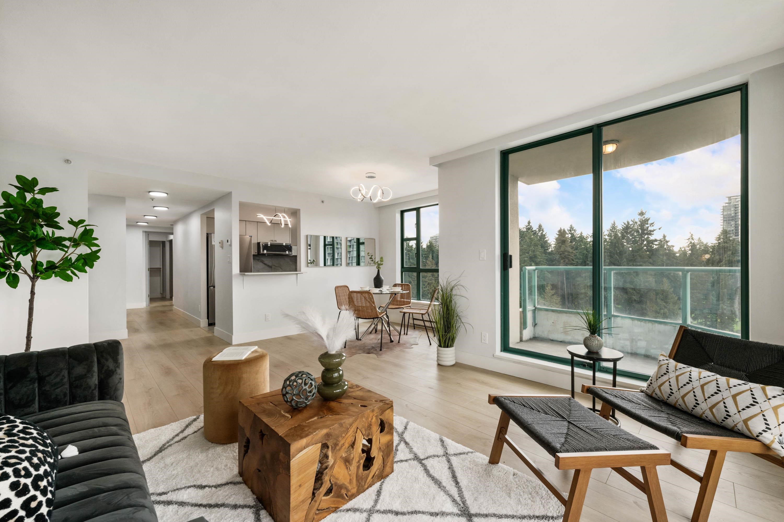 3071 Glen Drive #1303, Coquitlam, BC V3B 7R1